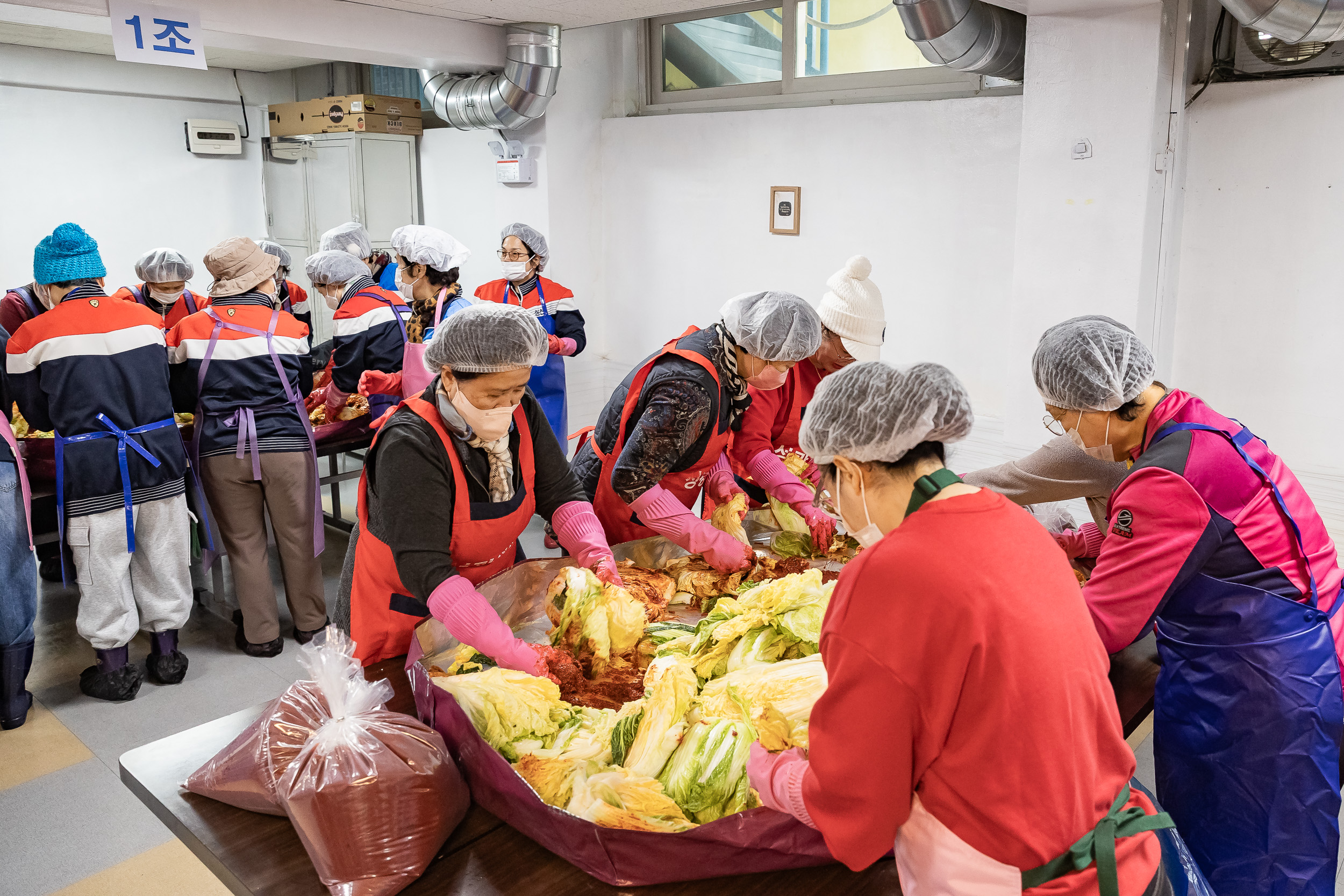 20251202-자양동 지역주민의 따뜻한 겨울나기를 위한 사랑의 김장나누기 20251202-20486_L_191054.jpg