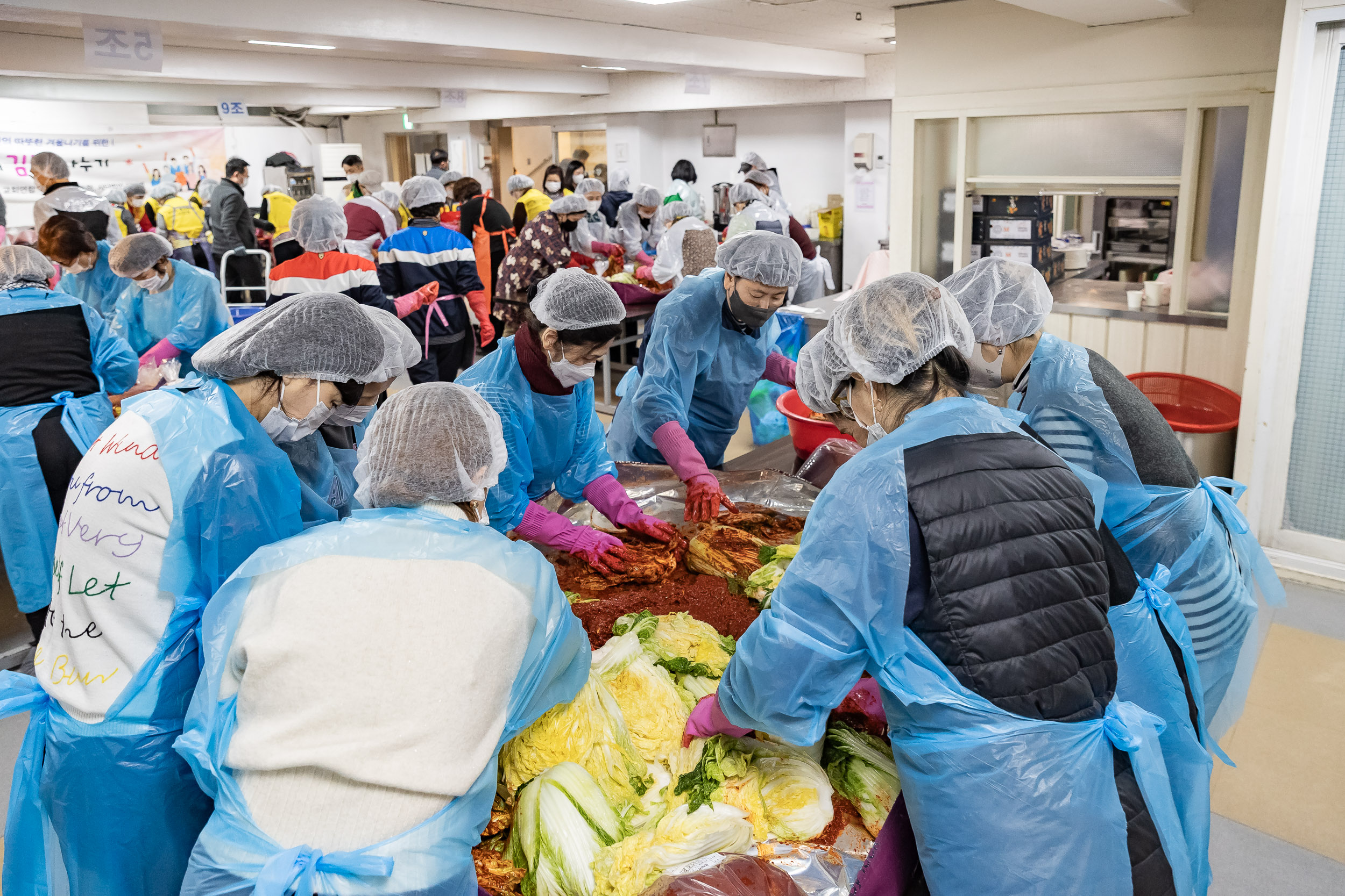 20251202-자양동 지역주민의 따뜻한 겨울나기를 위한 사랑의 김장나누기 20251202-20495_L_191054.jpg