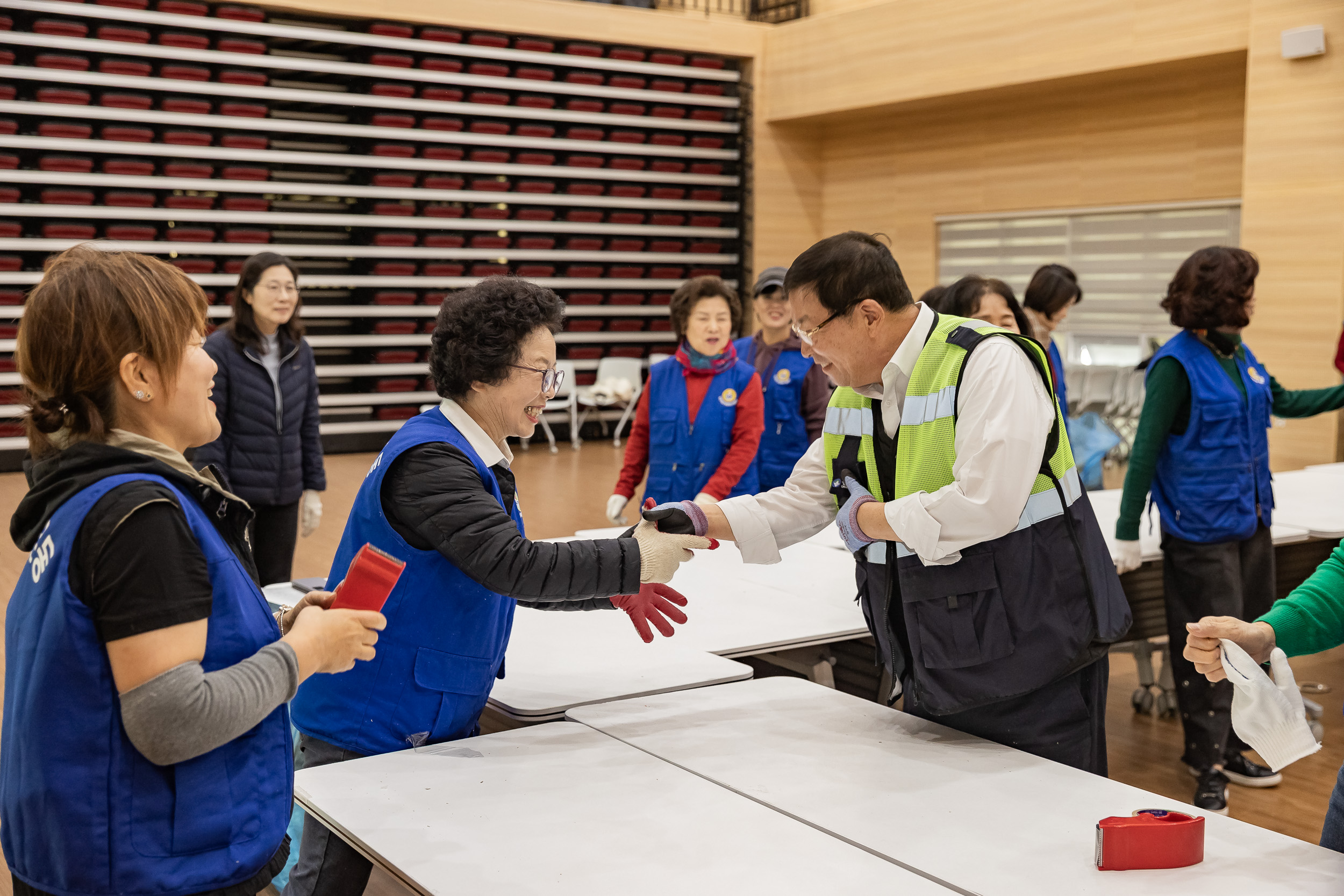 20251114-2025년 사랑의꾸러미 나눔-(사)바르게살기운동본부 20251114-6131_L_122457.jpg