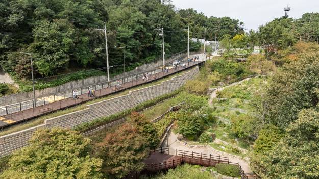 20250927-아차산 보행데크길 완공