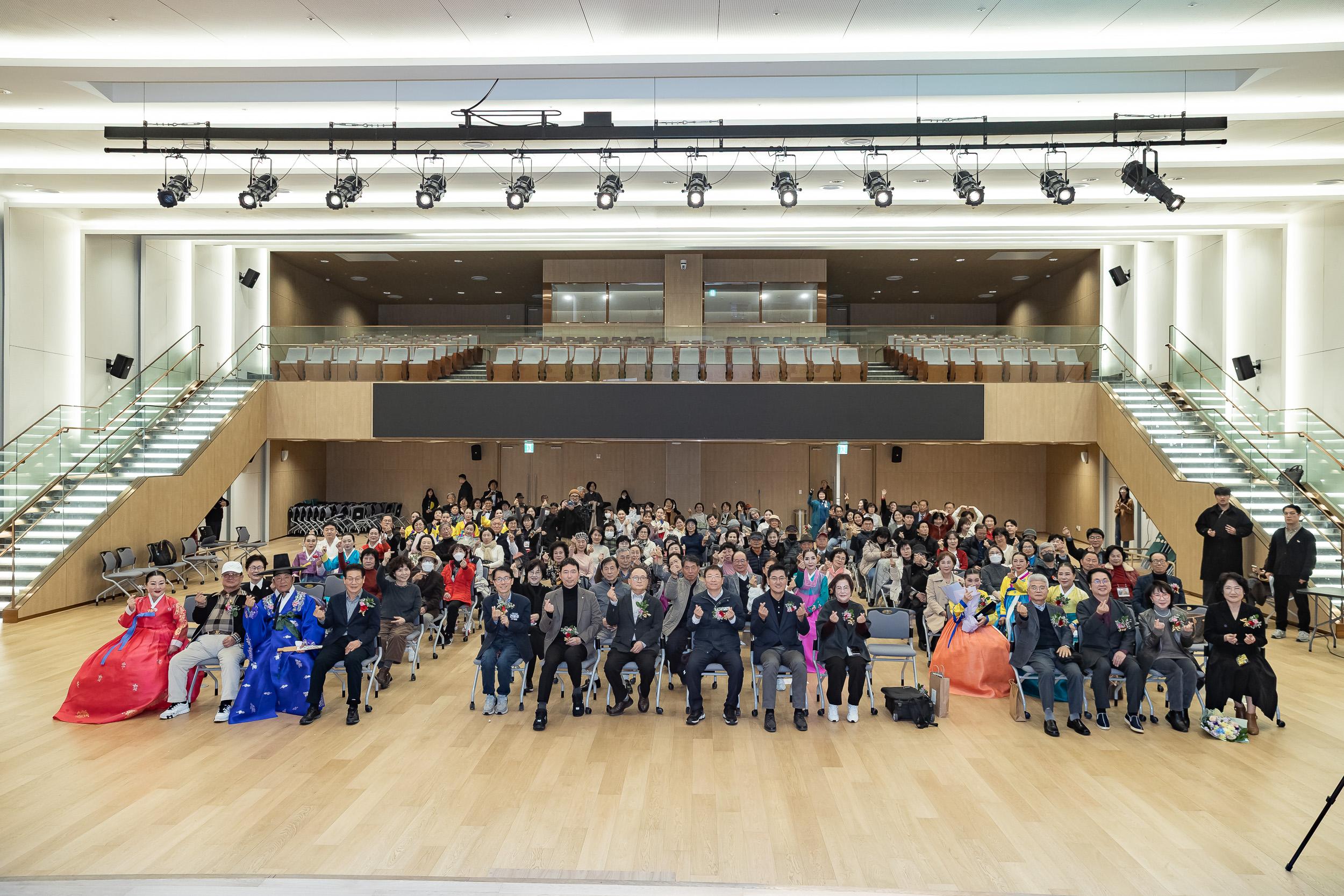 20251121-광진예술인의 밤 20251121-12623_L_191124.jpg