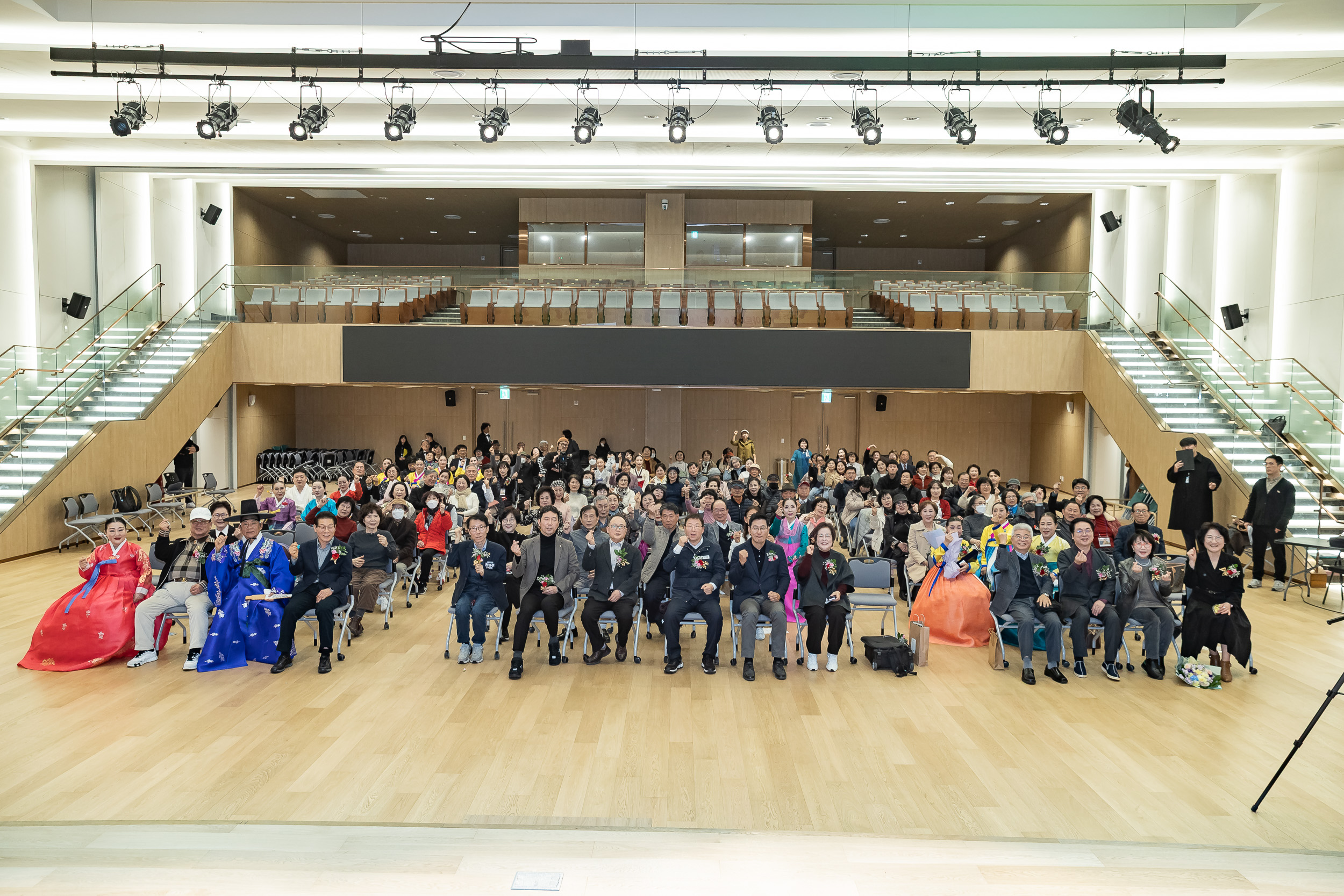 20251121-광진예술인의 밤 20251121-12627_L_191124.jpg