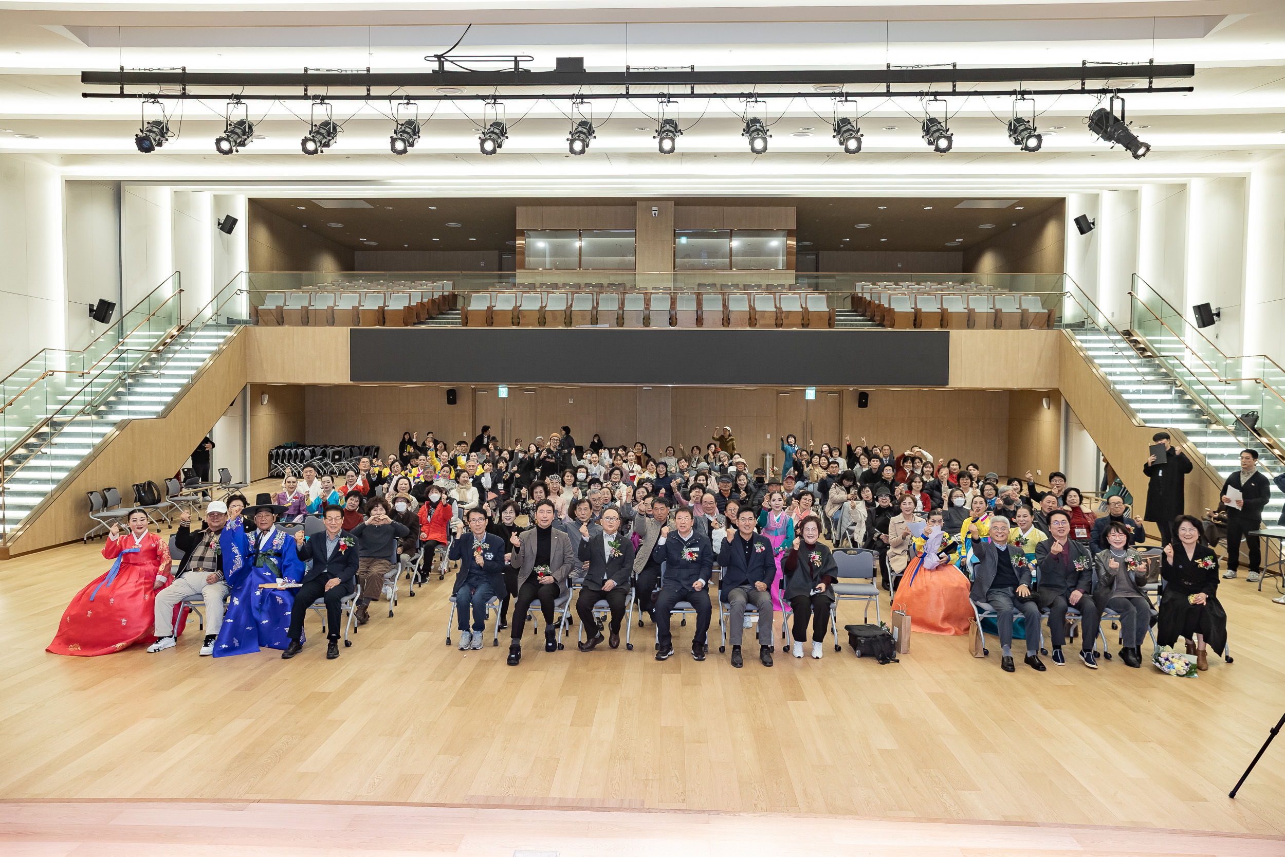 20251121-광진예술인의 밤 20251121-12638_L_191124.jpg