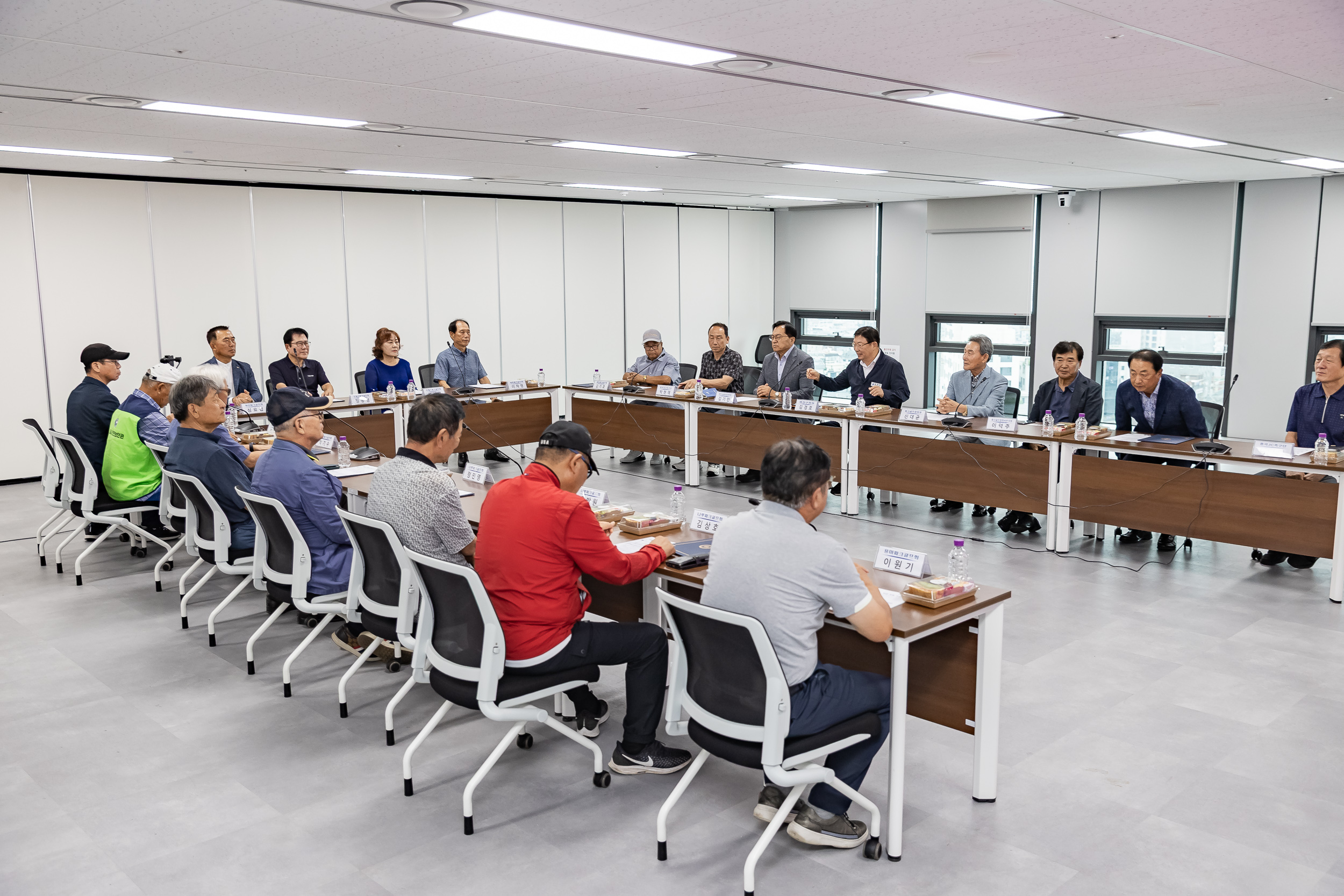 20250908-중랑천 수해복구 유공자 표창 수여 및 차담회 20250908-19820_G_171204.jpg