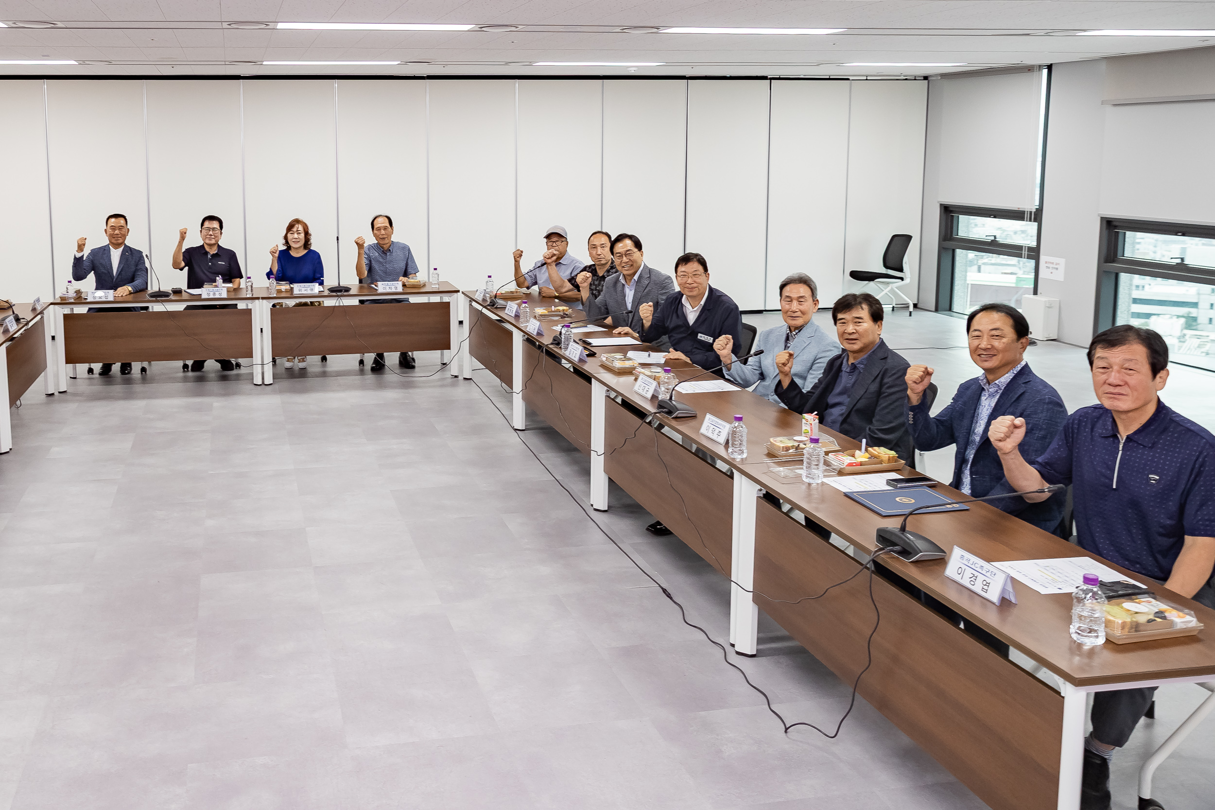 20250908-중랑천 수해복구 유공자 표창 수여 및 차담회 20250908-19904_G_171205.jpg