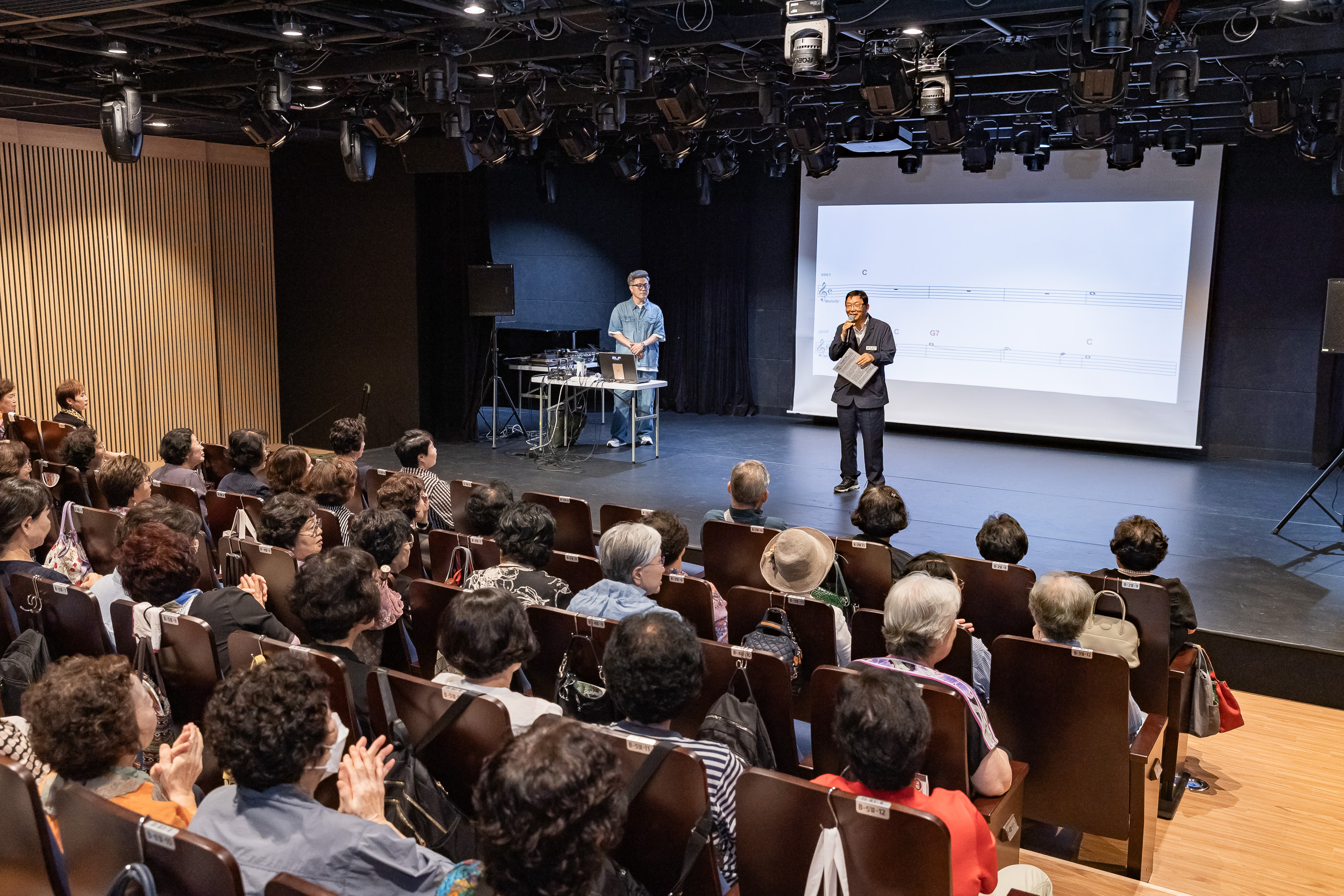 20250908-광진문화예술회관 소통 투어 20250908-19358_G_171054.jpg