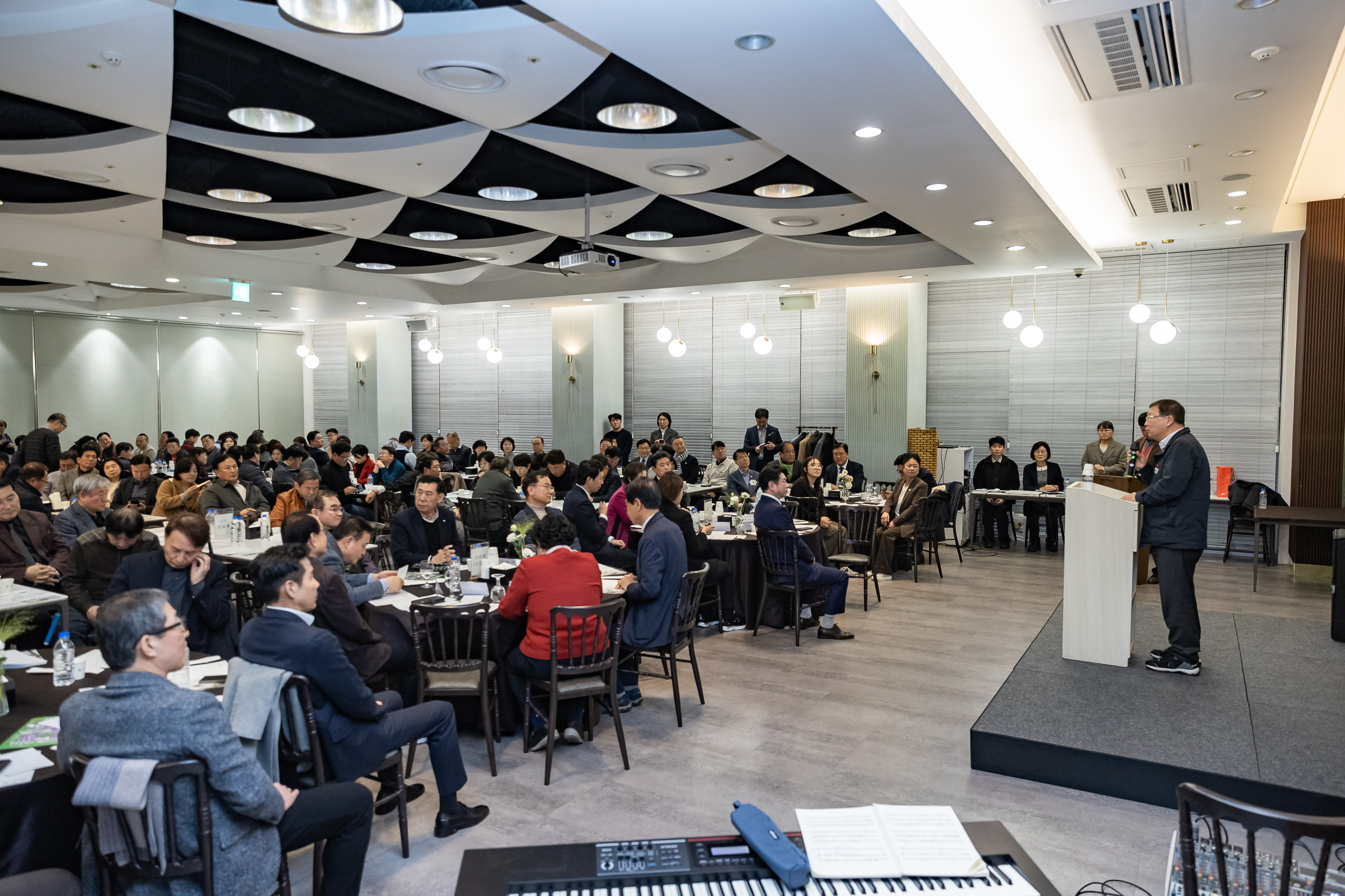 20251211-광진구상공회 2025 송년 특별강연 및 기념식 20251211-33128_L_191706.jpg