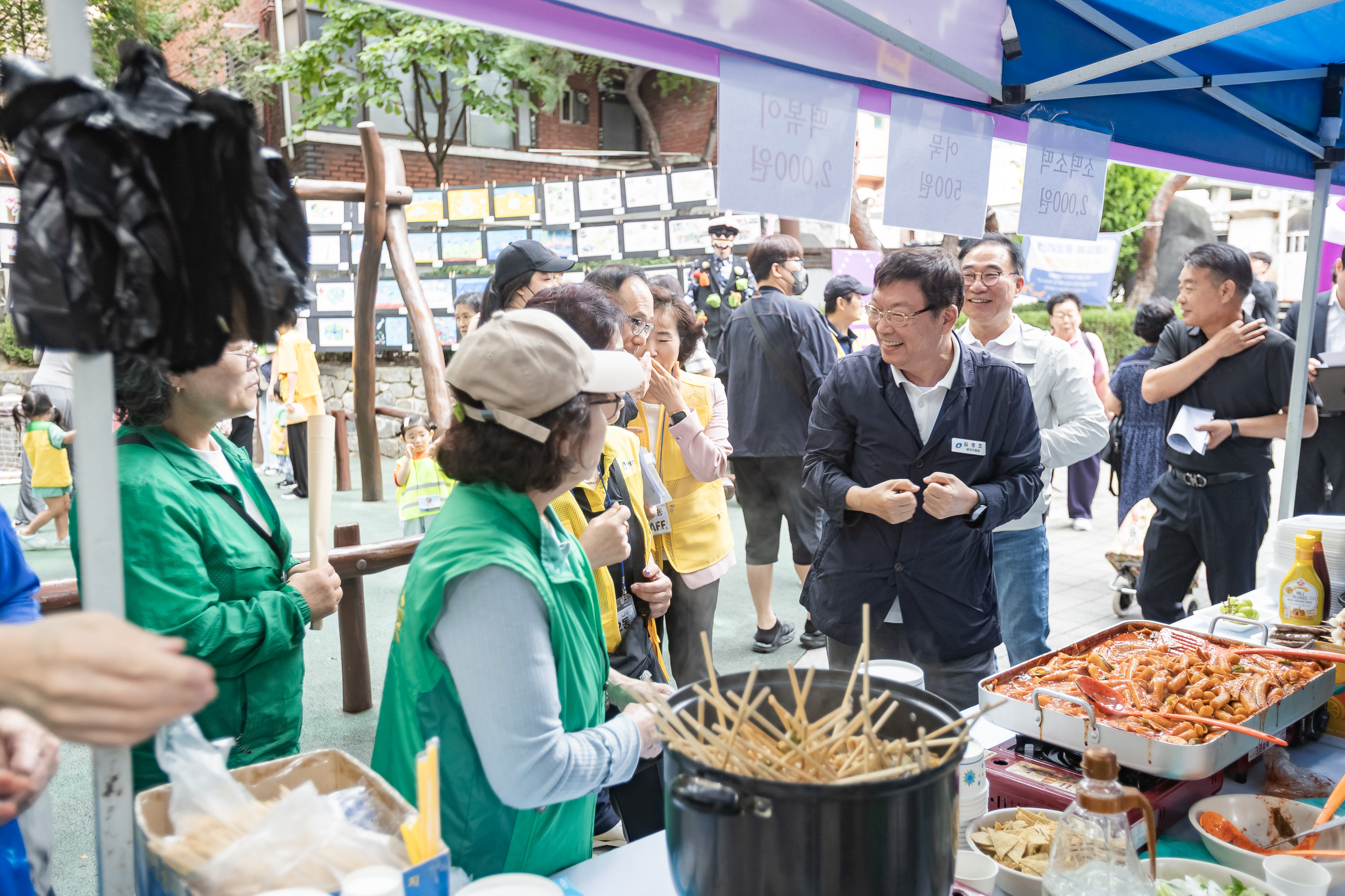 20250919-중곡2동 어린이 알뜰한마당 20250919-32322_L_184739.jpg