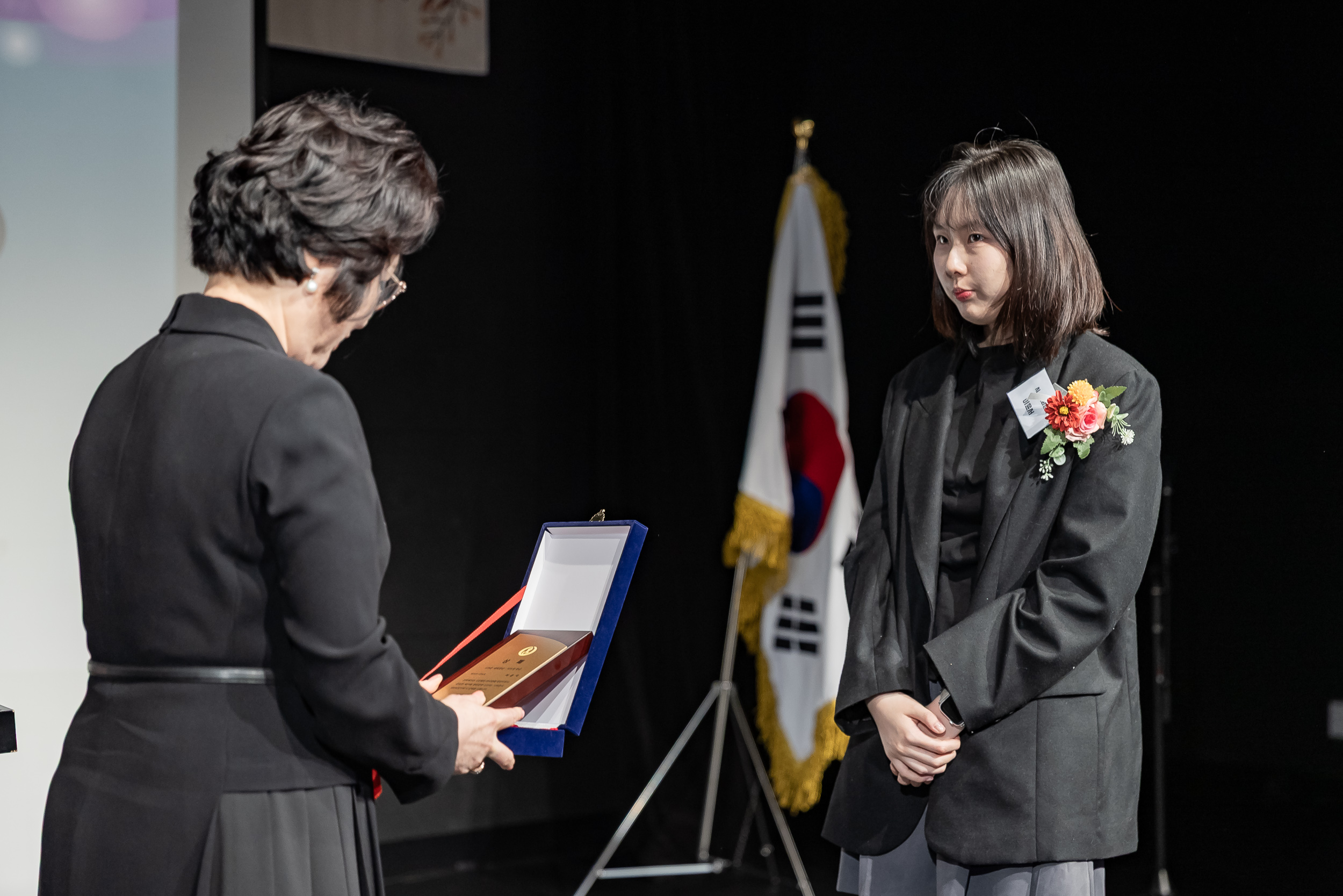 20251021-제24회 광나루사생회 정기전 20251021-64401_L_172716.jpg