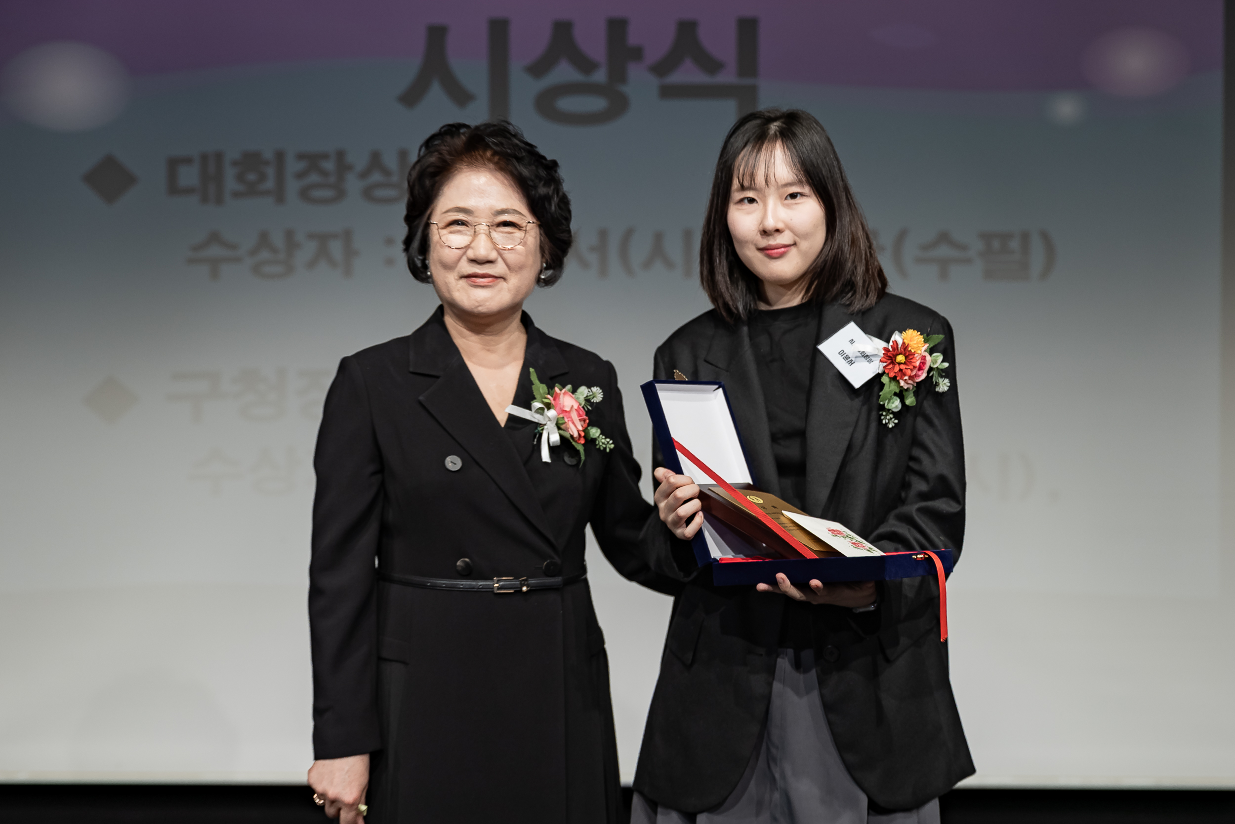 20251021-제24회 광나루사생회 정기전 20251021-64417_L_172716.jpg