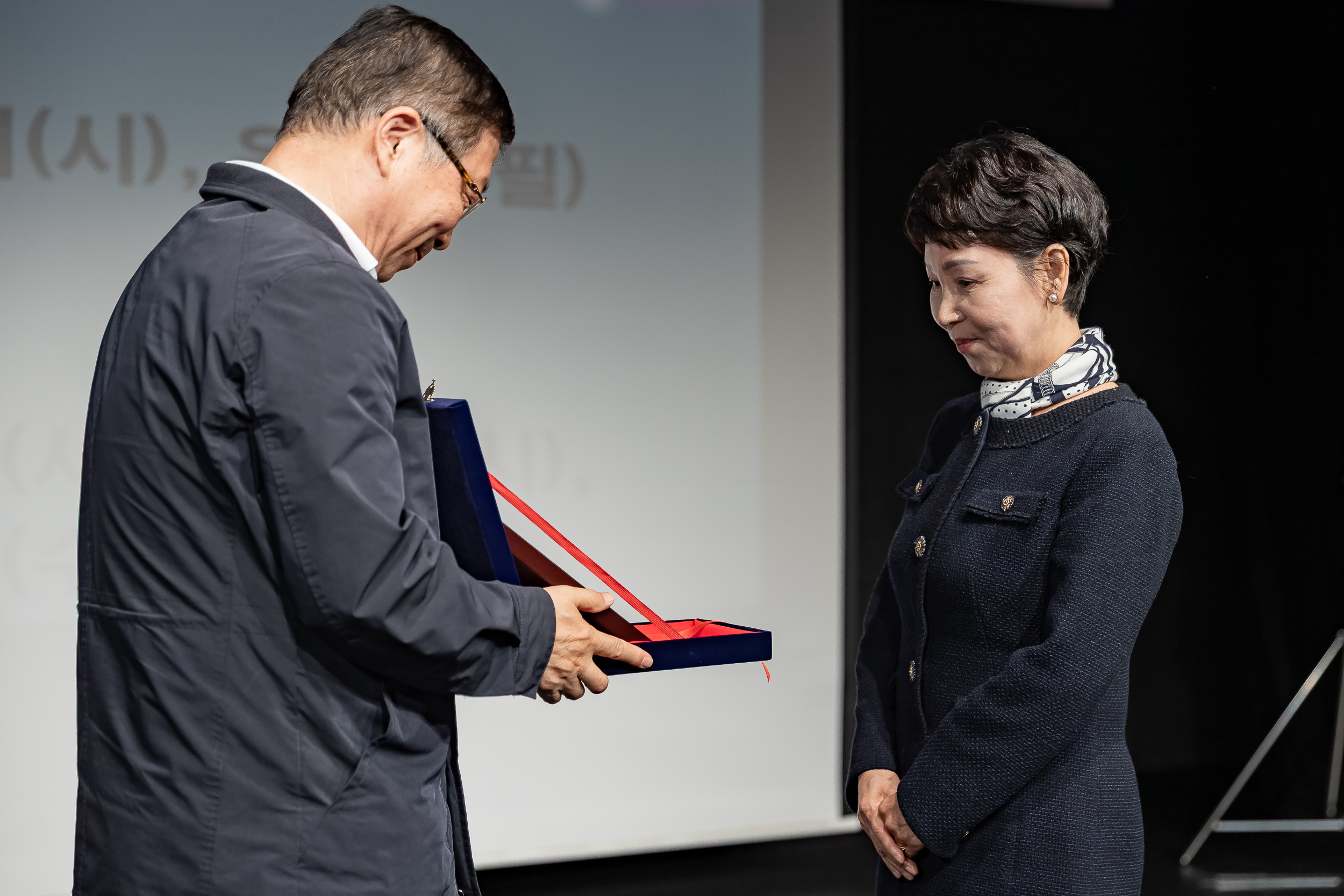 20251021-제24회 광나루사생회 정기전 20251021-64504_L_172718.jpg