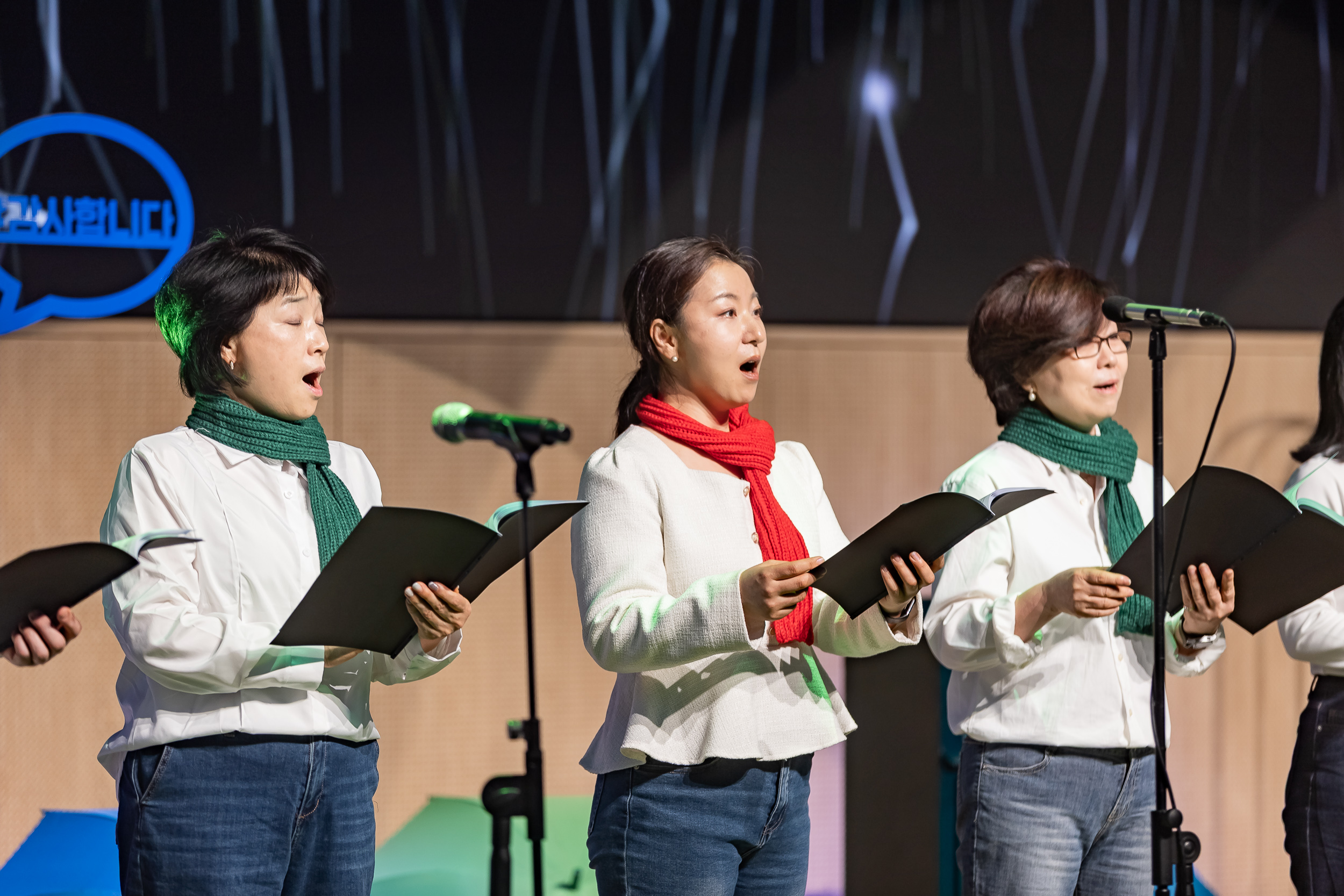 20251217-국공립어린이집 연합회 사랑의 동전모으기 및 송년회 20251217-37996_L_154138.jpg