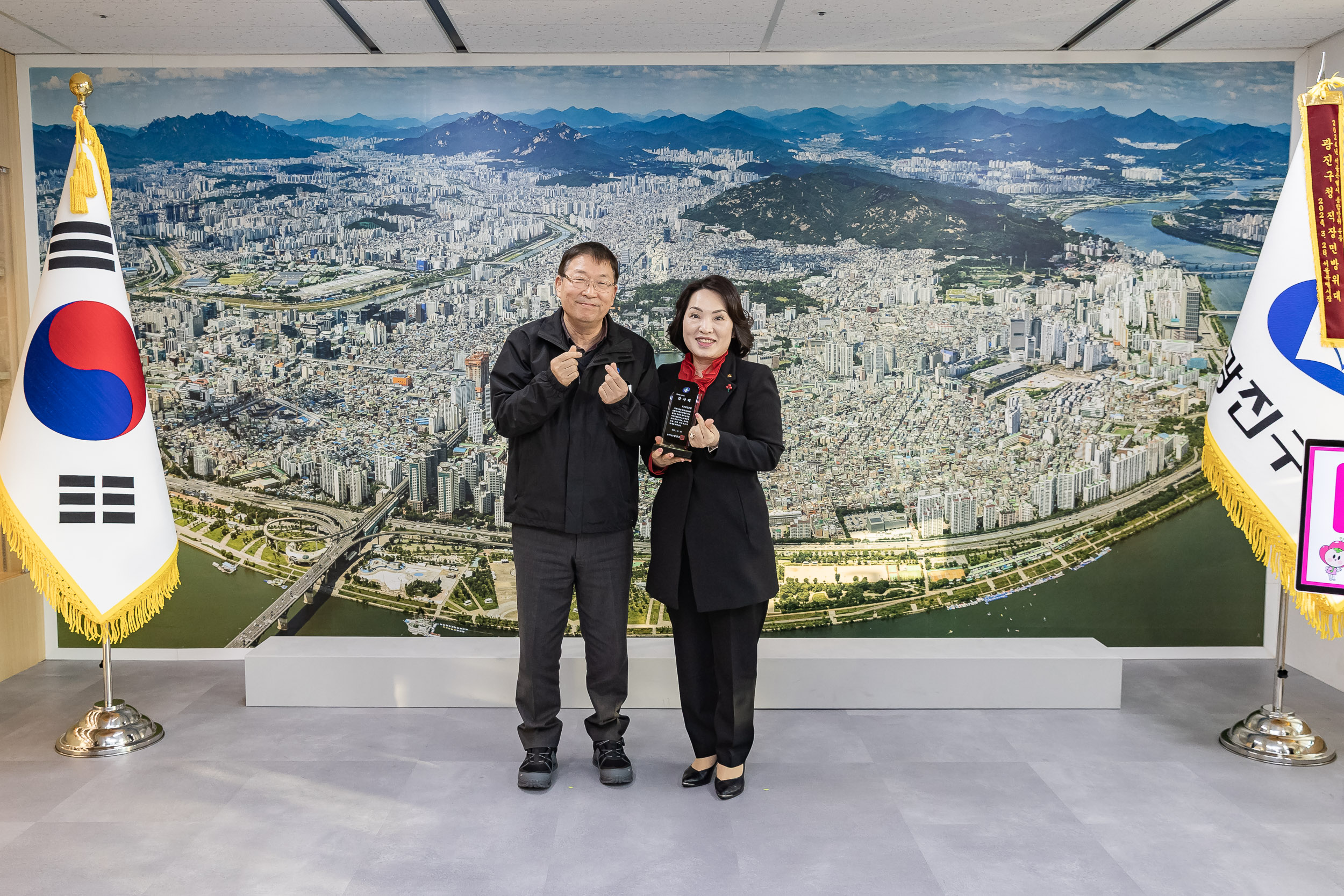 20251217-2025년 광진구 기부자 감사패 수여식 20251217-37838_L_153940.jpg