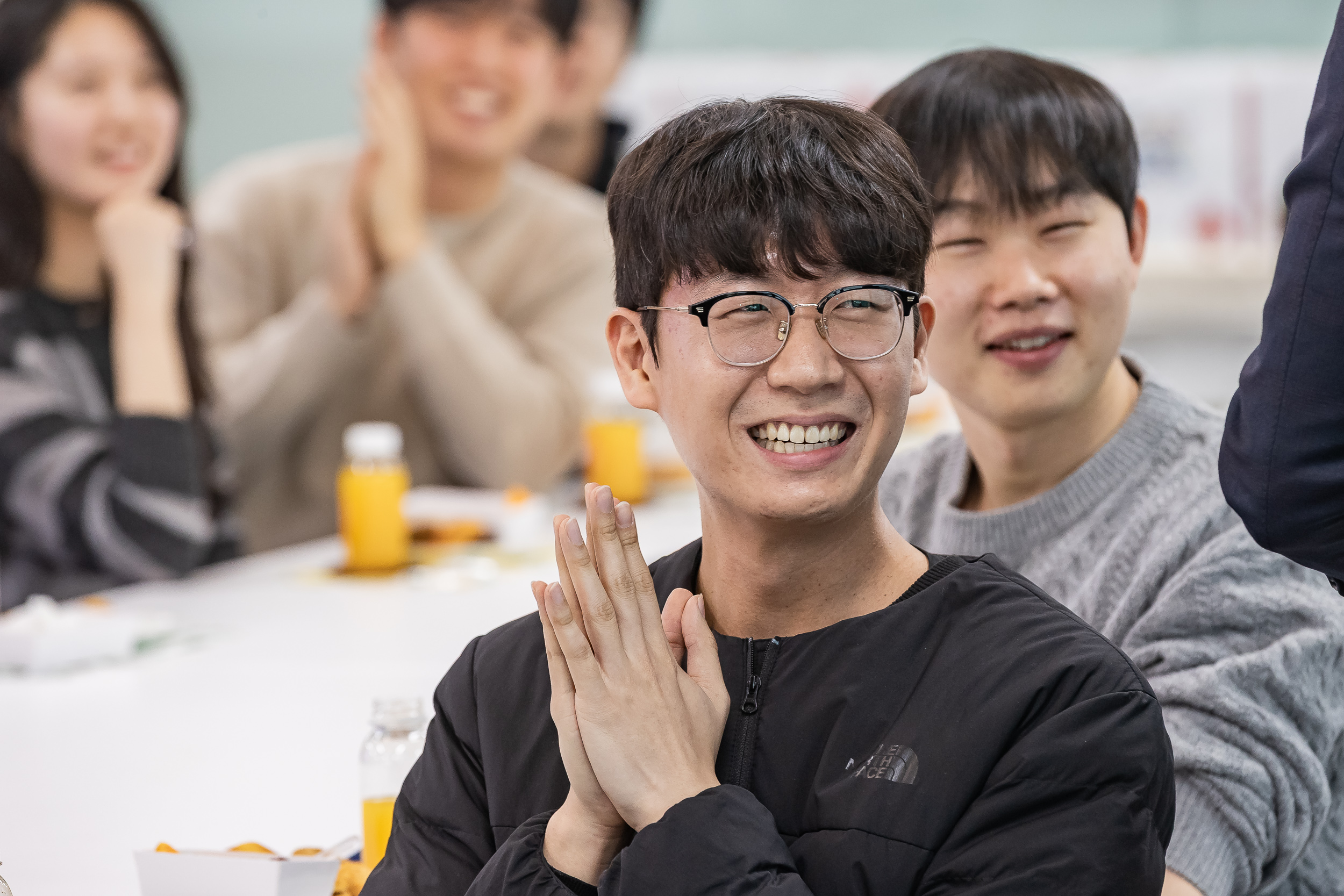 20251127-2025년 하반기 친절 직원 격려 간담회 20251127-17572_L_130139.jpg