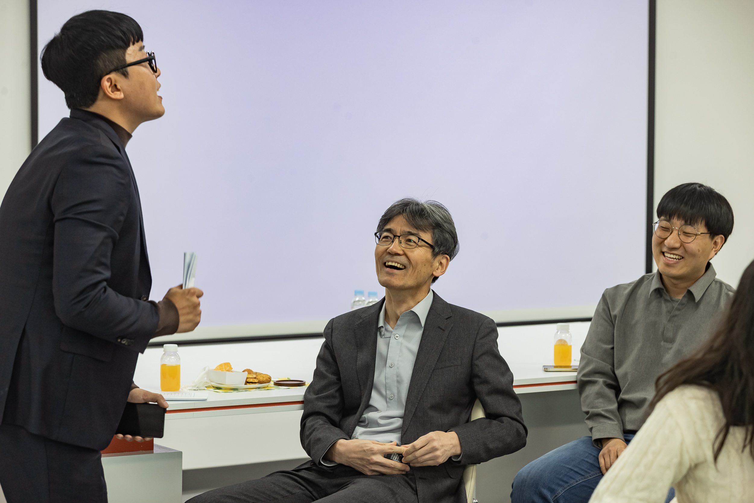 20251127-2025년 하반기 친절 직원 격려 간담회 20251127-17595_L_130139.jpg