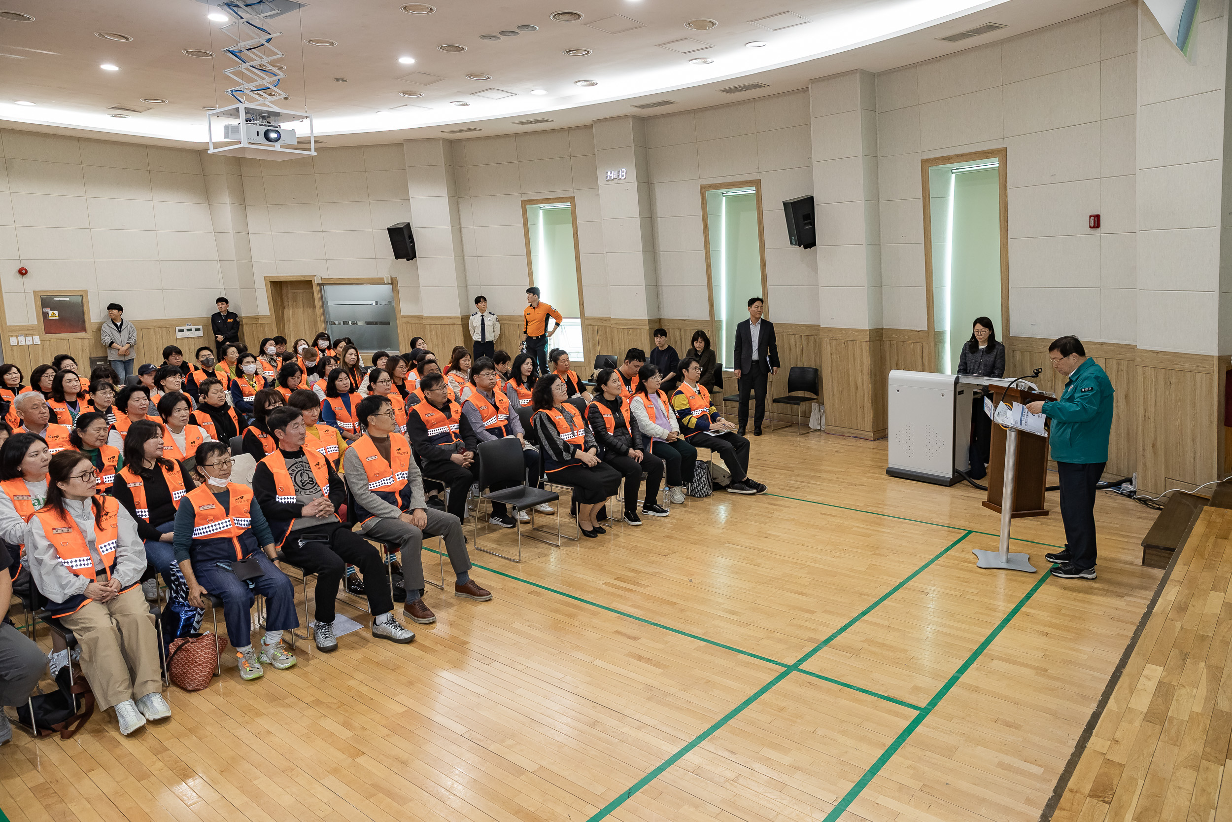 20251112-지역사회 안전 리더십 특강 20251112-4396_L_121927.jpg