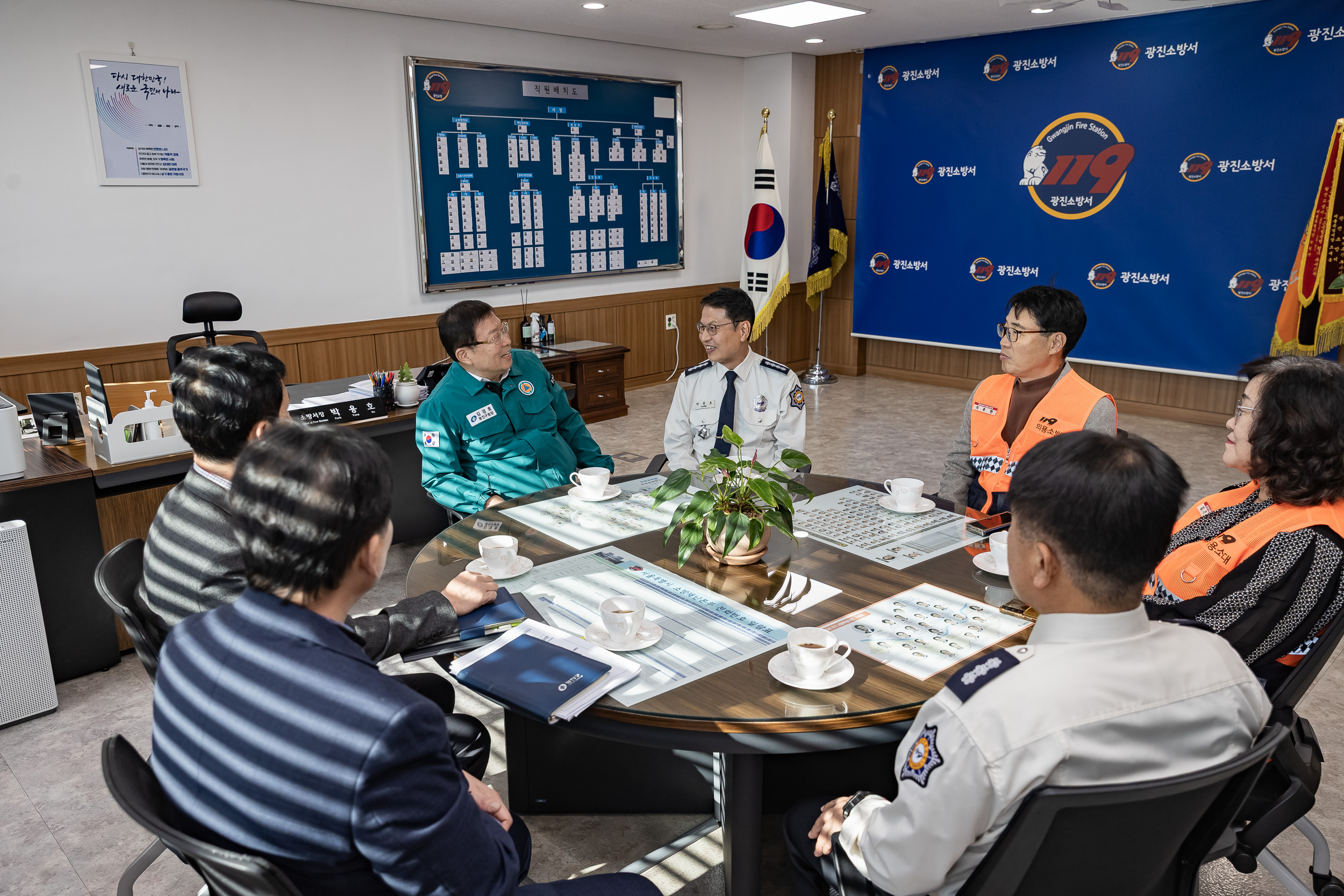 20251112-지역사회 안전 리더십 특강 20251112-4328_L_121926.jpg