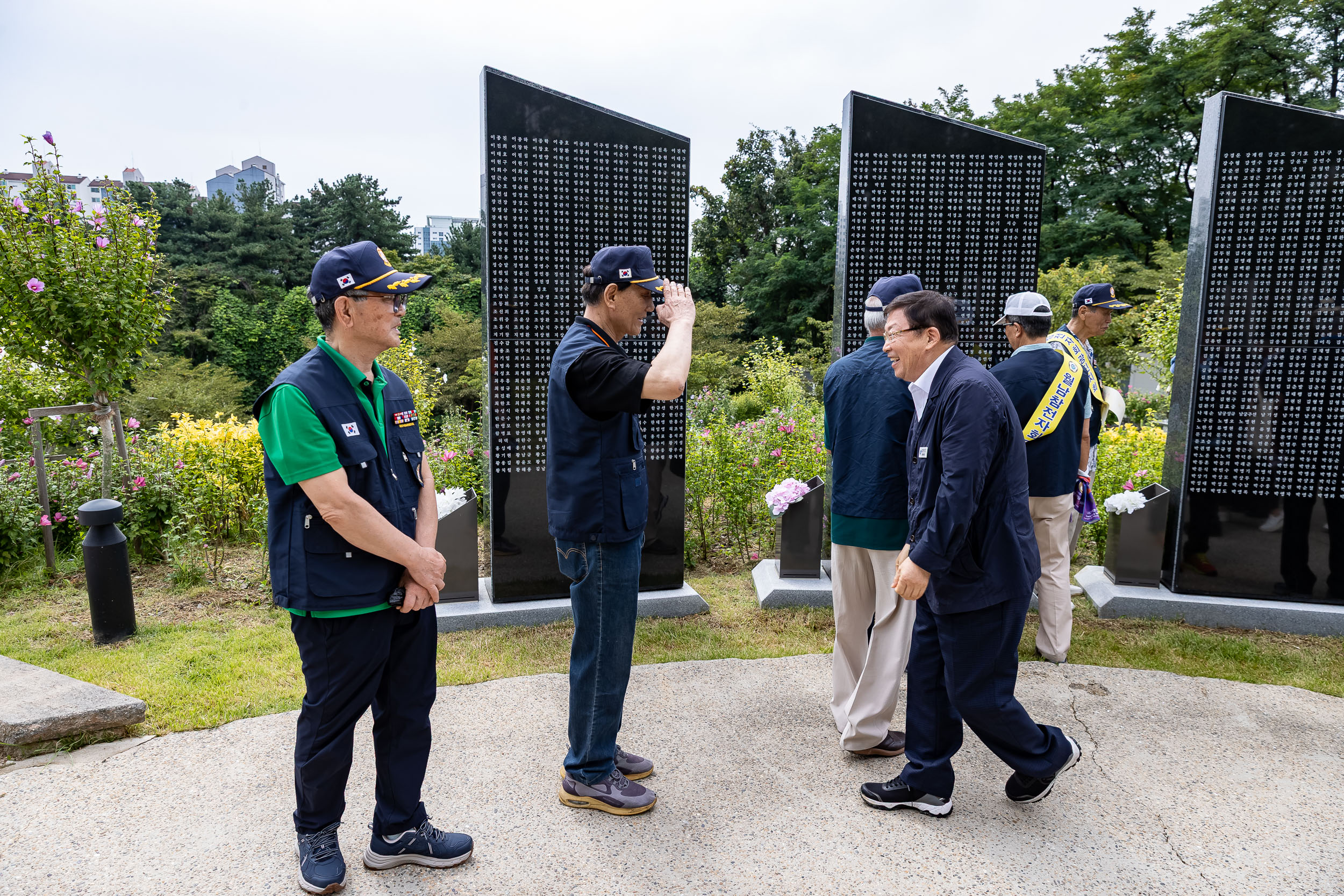 20250909-보훈단체 지회장 무궁화정원 방문 20250909-20726_G_171525.jpg