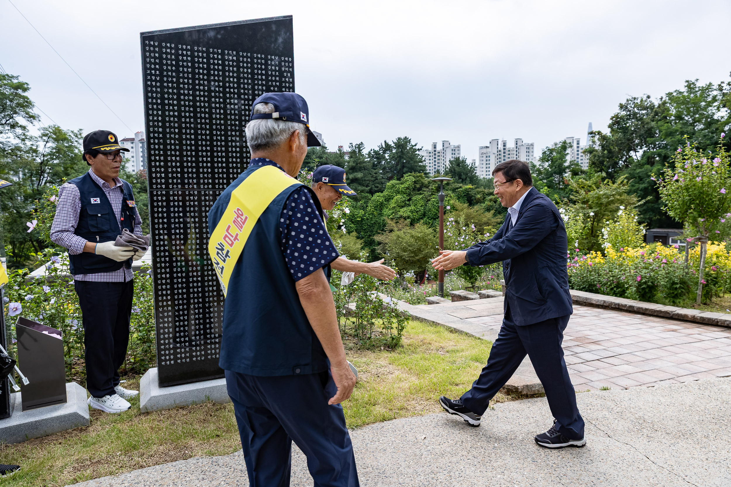 20250909-보훈단체 지회장 무궁화정원 방문 20250909-20734_G_171525.jpg