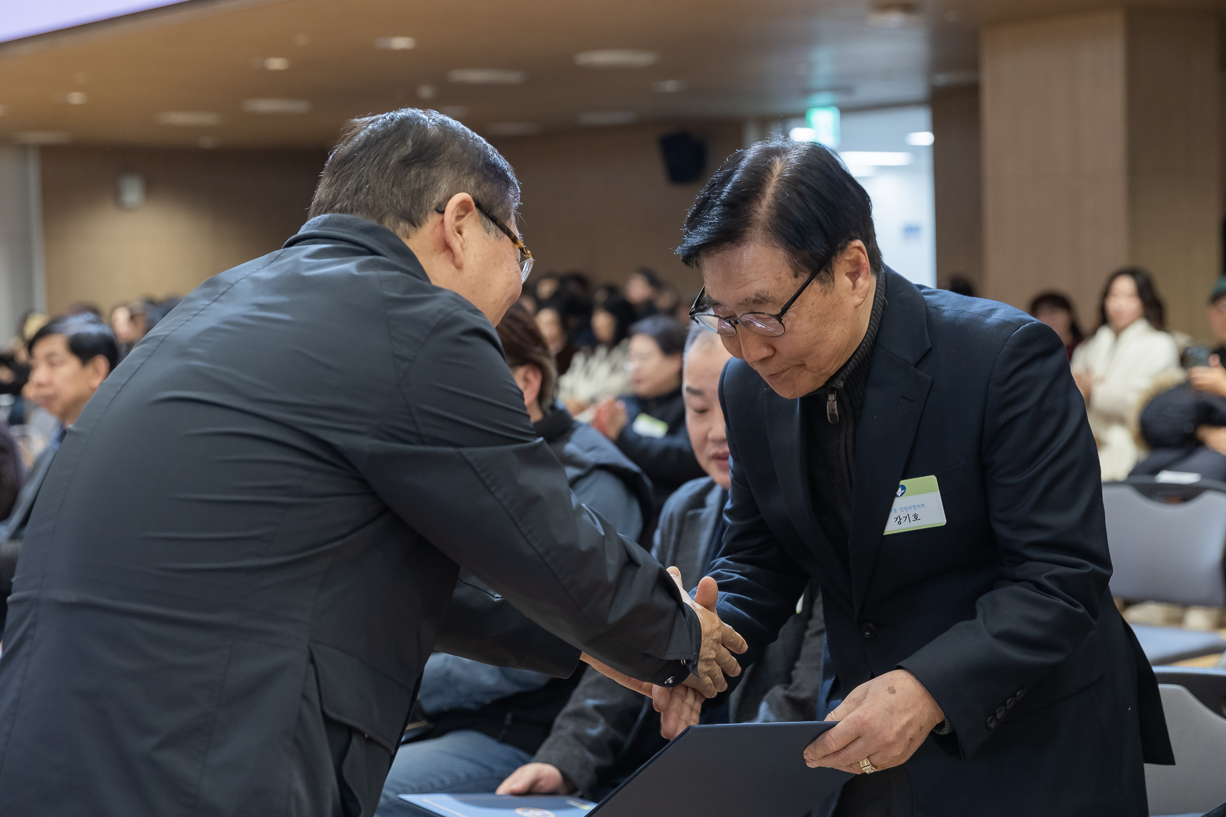 20251218-2025년 12월 정기 구민표창 수여식 20251218-39755_L_154336.jpg