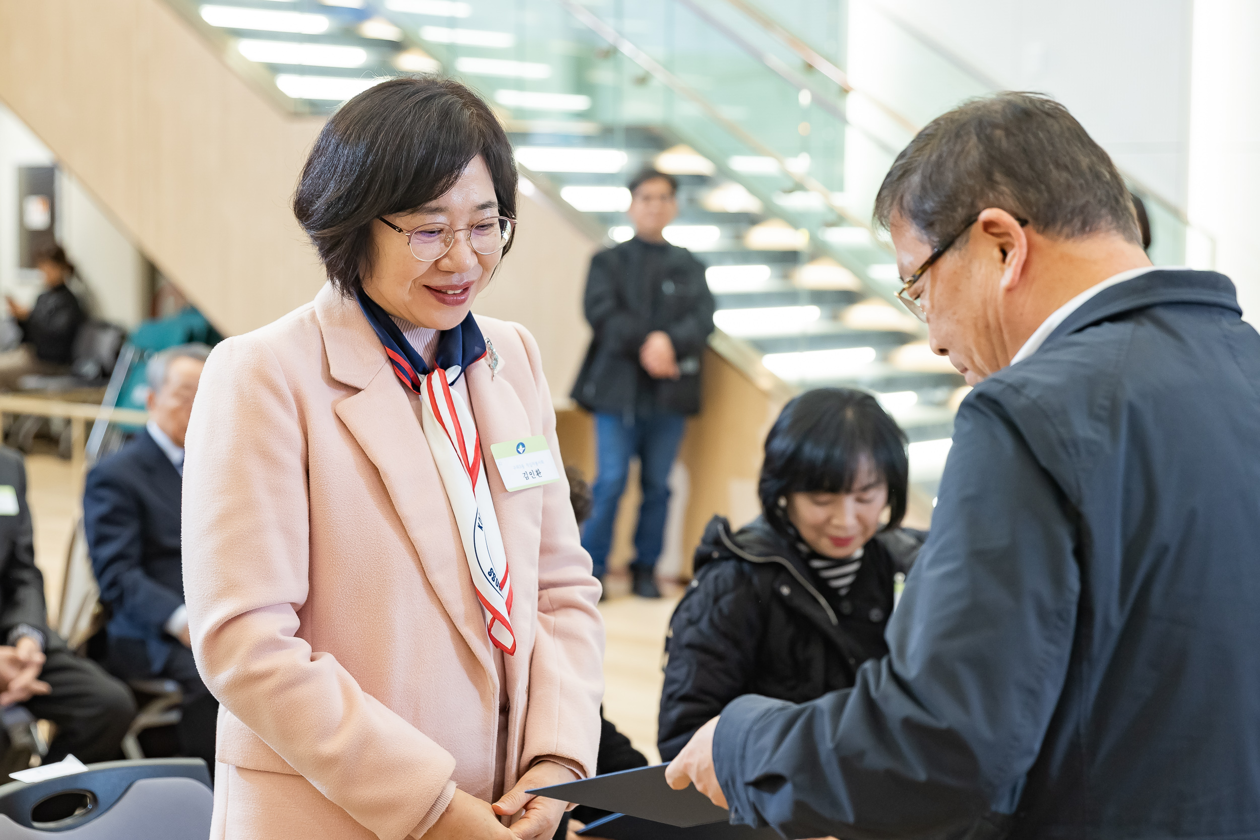 20251218-2025년 12월 정기 구민표창 수여식 20251218-38998_L_154327.jpg