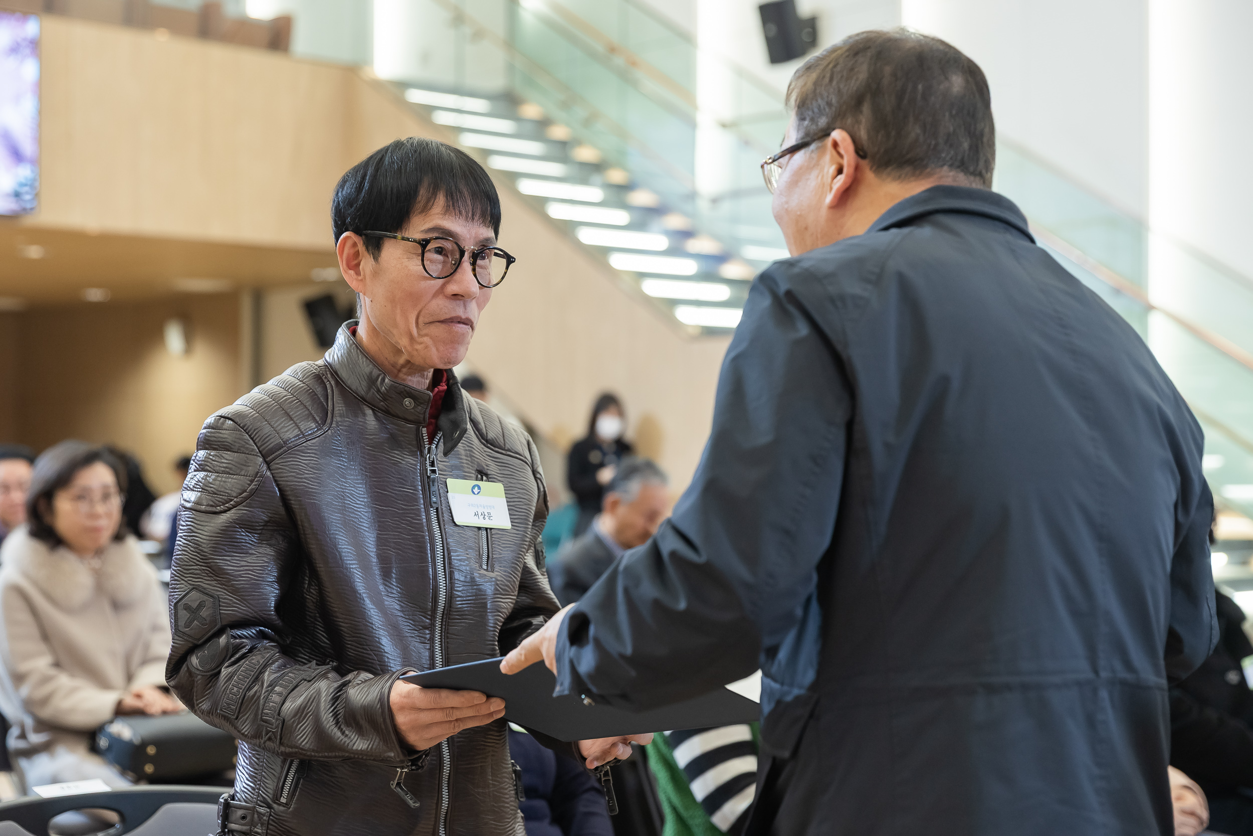 20251218-2025년 12월 정기 구민표창 수여식 20251218-39035_L_154328.jpg