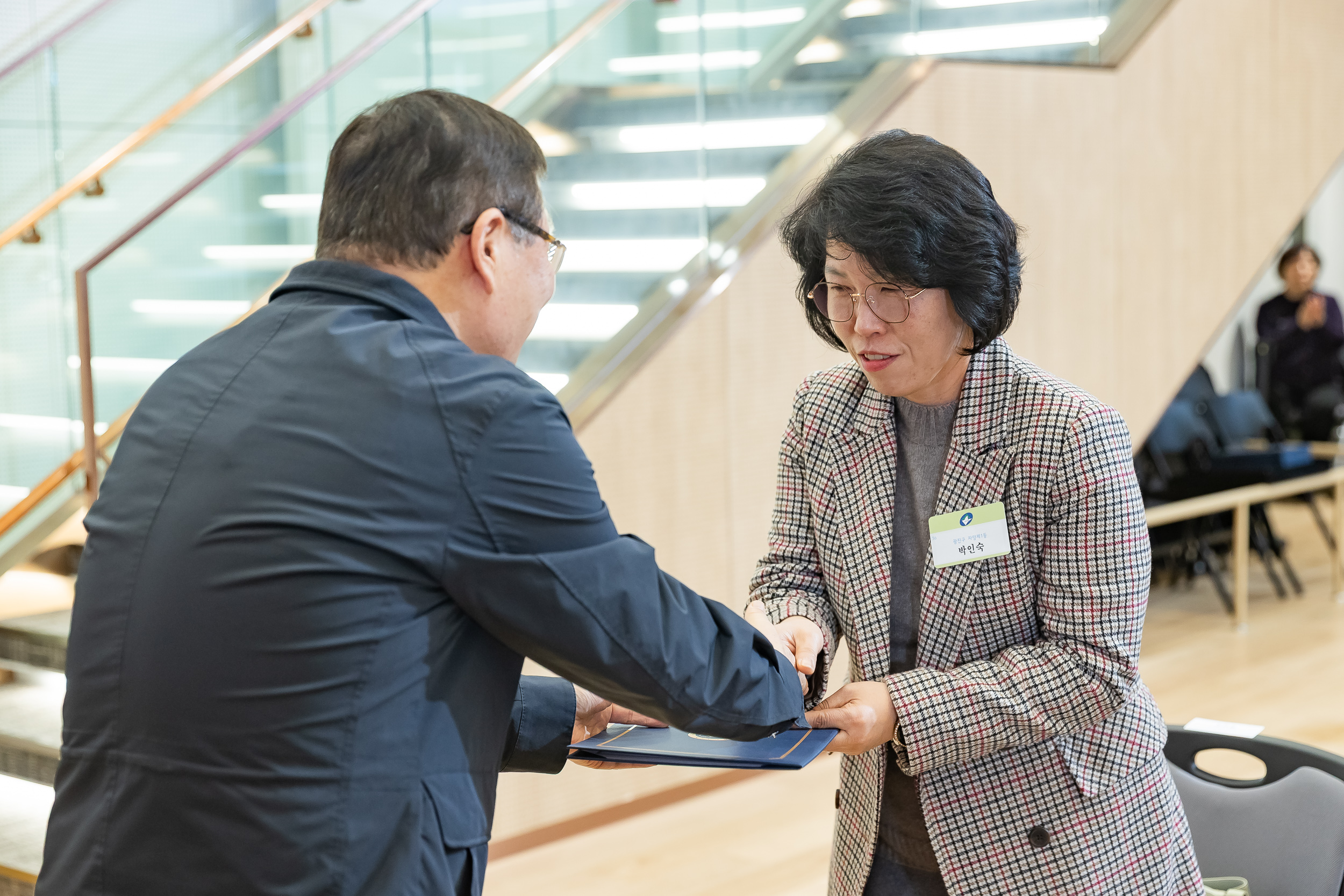 20251218-2025년 12월 정기 구민표창 수여식 20251218-39143_L_154329.jpg