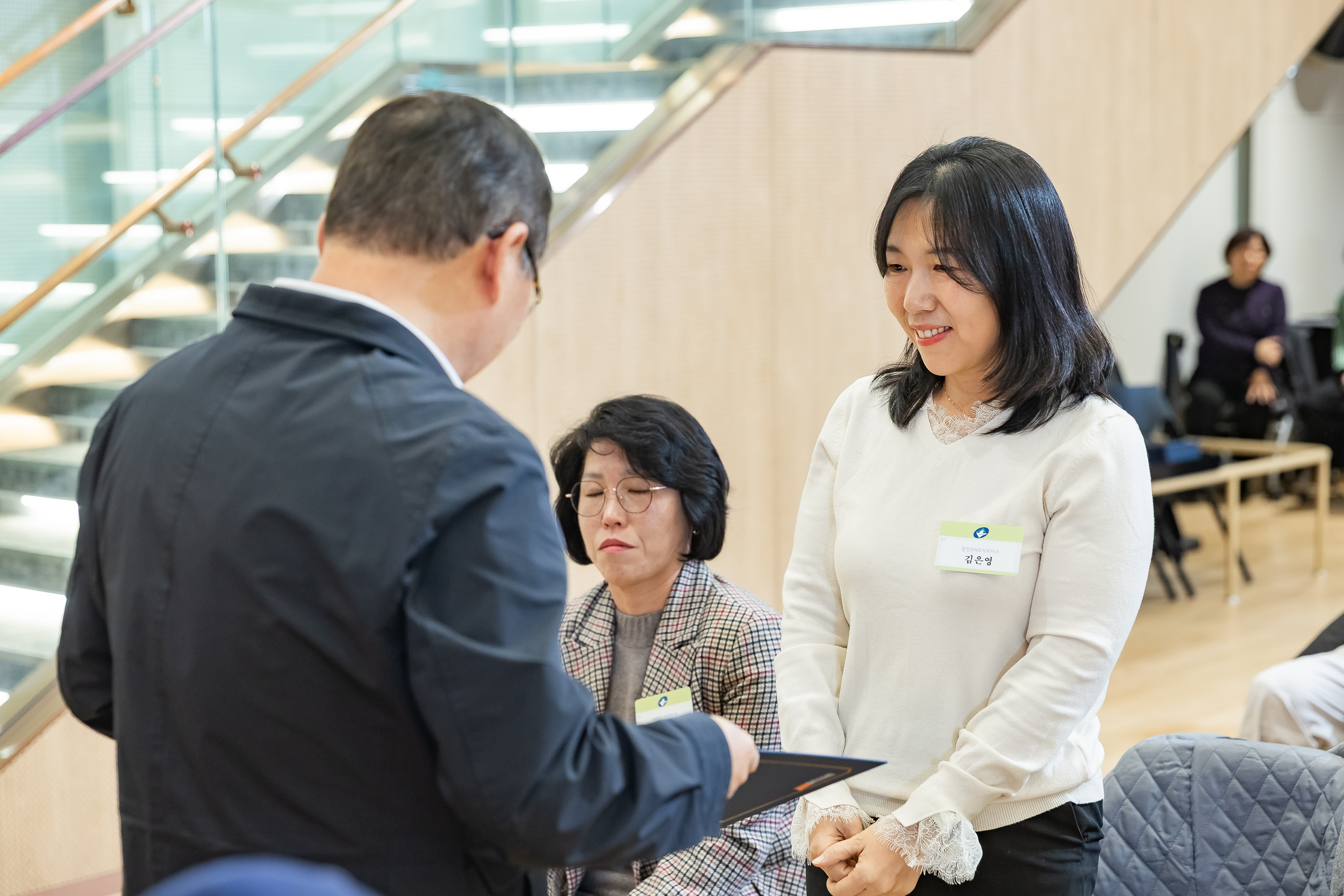 20251218-2025년 12월 정기 구민표창 수여식 20251218-39147_L_154329.jpg