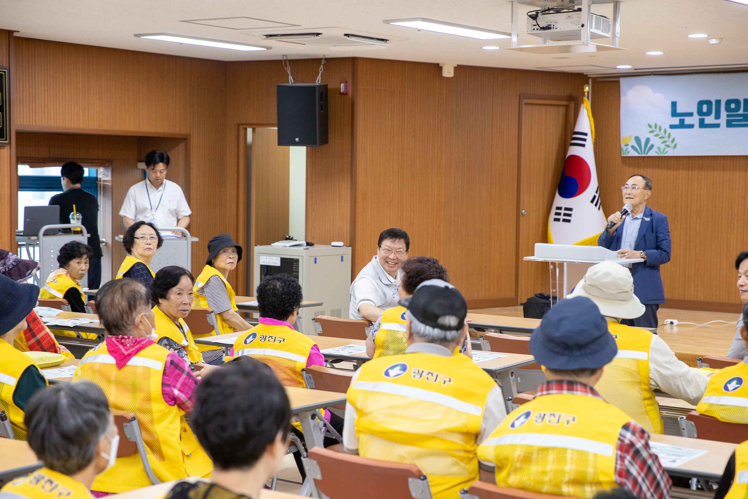 20250919-중곡4동 어르신일자리 안전보건교육 20250919-31810_L_184611.jpg