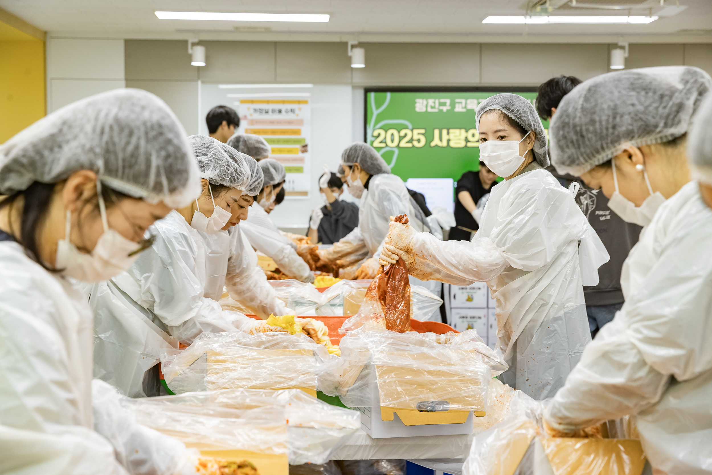20251129-2025 사랑의 김장 나눔 행사 20251129-18820_L_130447.jpg
