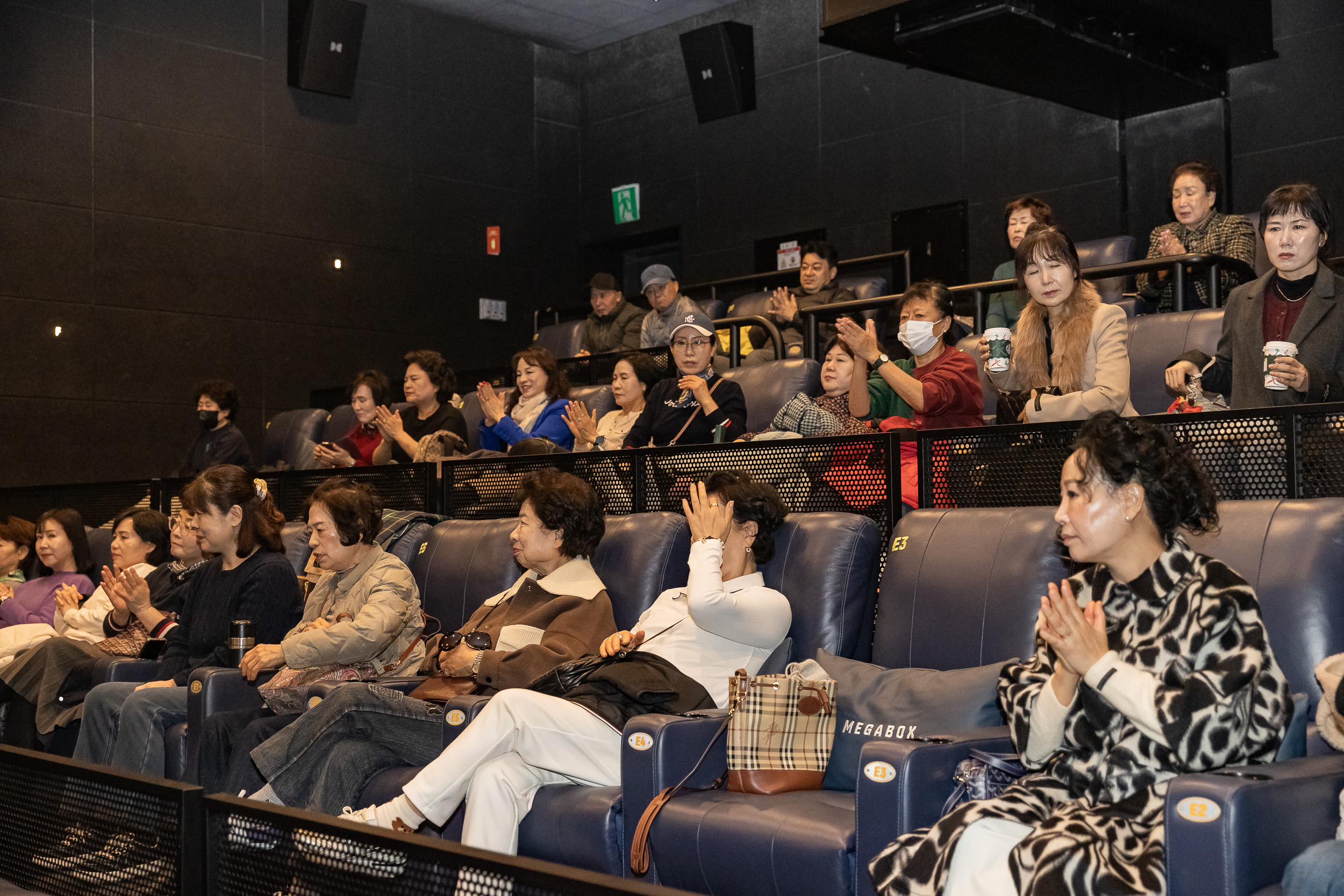 20251124-2025 자원봉사자 축제 '고마운 당신께, 쉼표 하나' 20251124-12719_L_191224.jpg