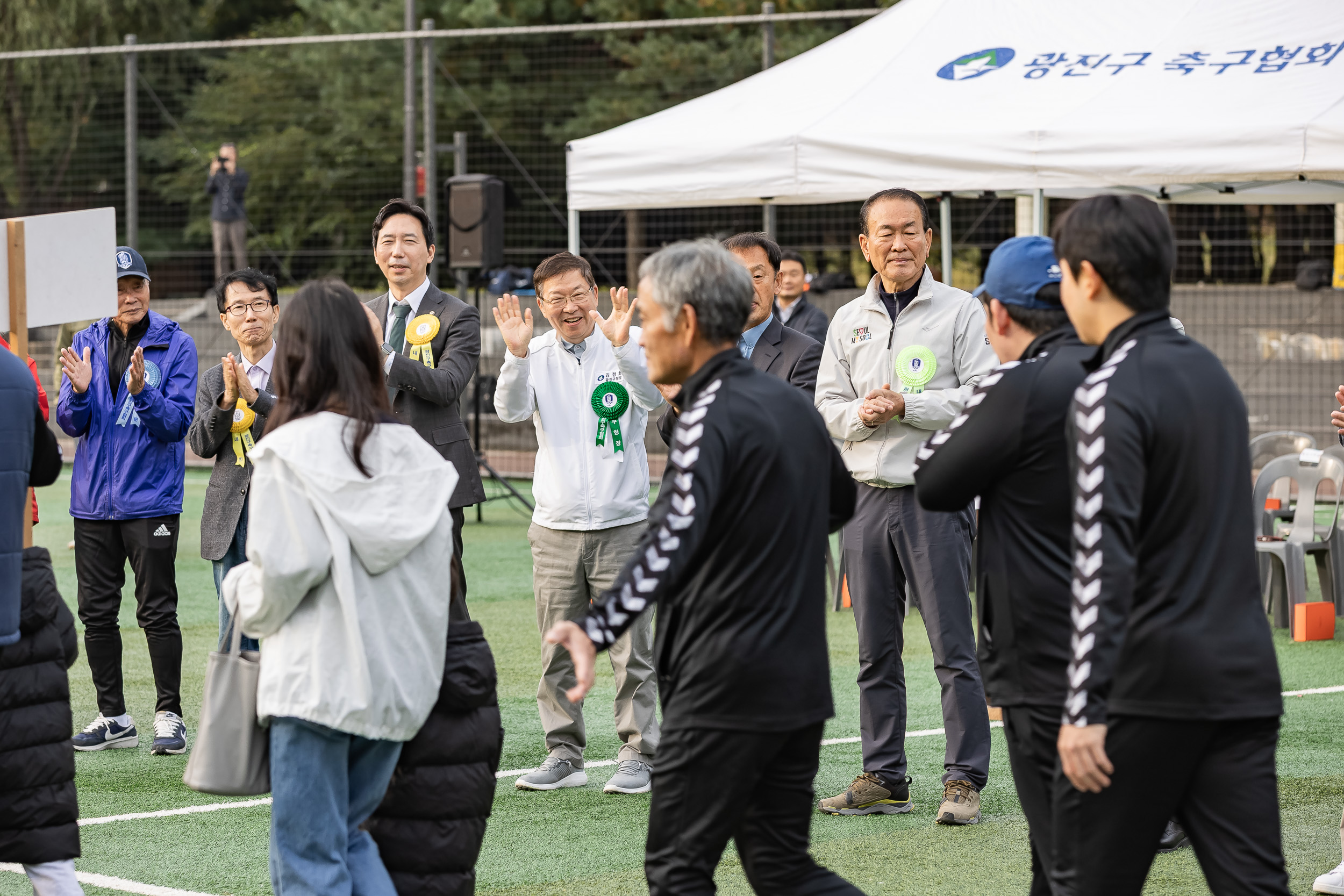 20251026-제30회 광진구협회장기 축구대회 20251026-71331_L_181546.jpg