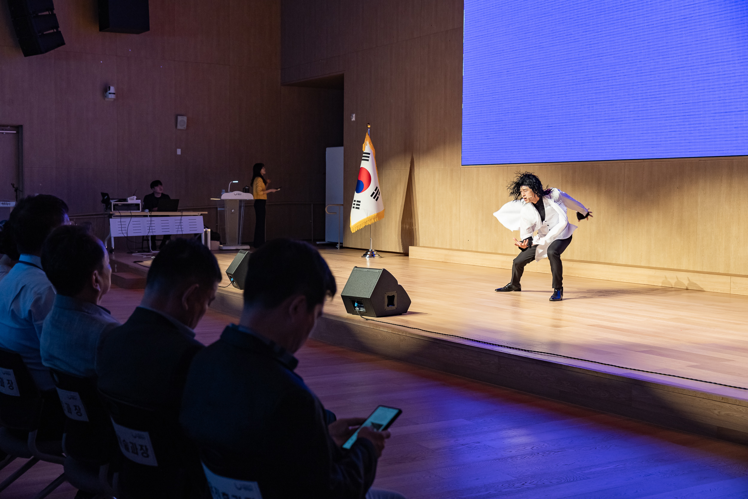 20250912-2025년 3/4분기 직원 정례조례 및 친절콘서트 20250912-23555_G_165511.jpg