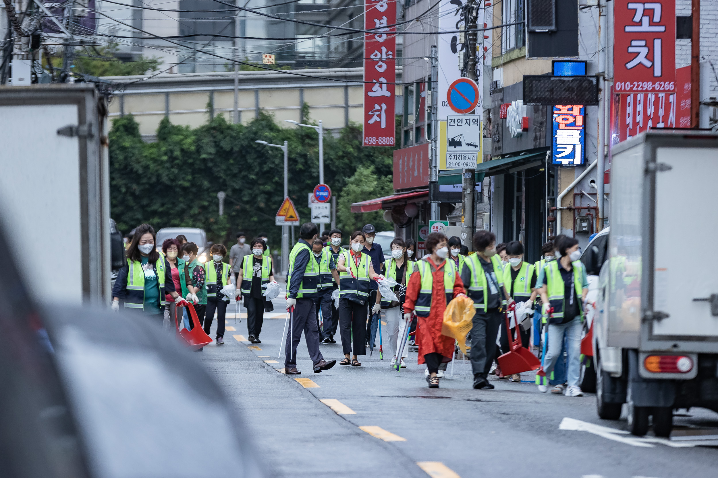 20220823-제2회 주민과 함께하는 골목청소-자양4동 220823-0318_G_130040.jpg