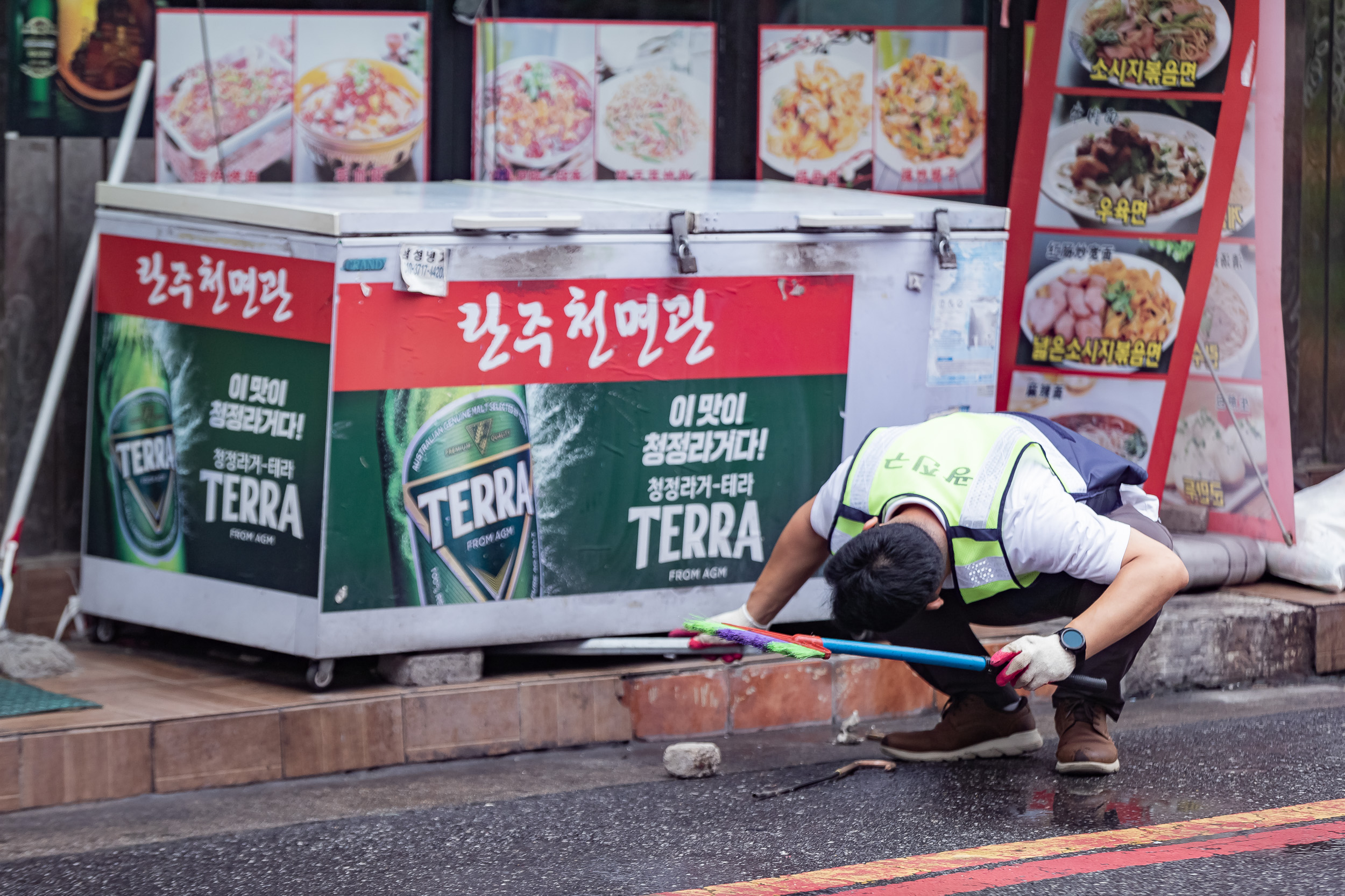 20220823-제2회 주민과 함께하는 골목청소-자양4동 220823-1520_G_130045.jpg