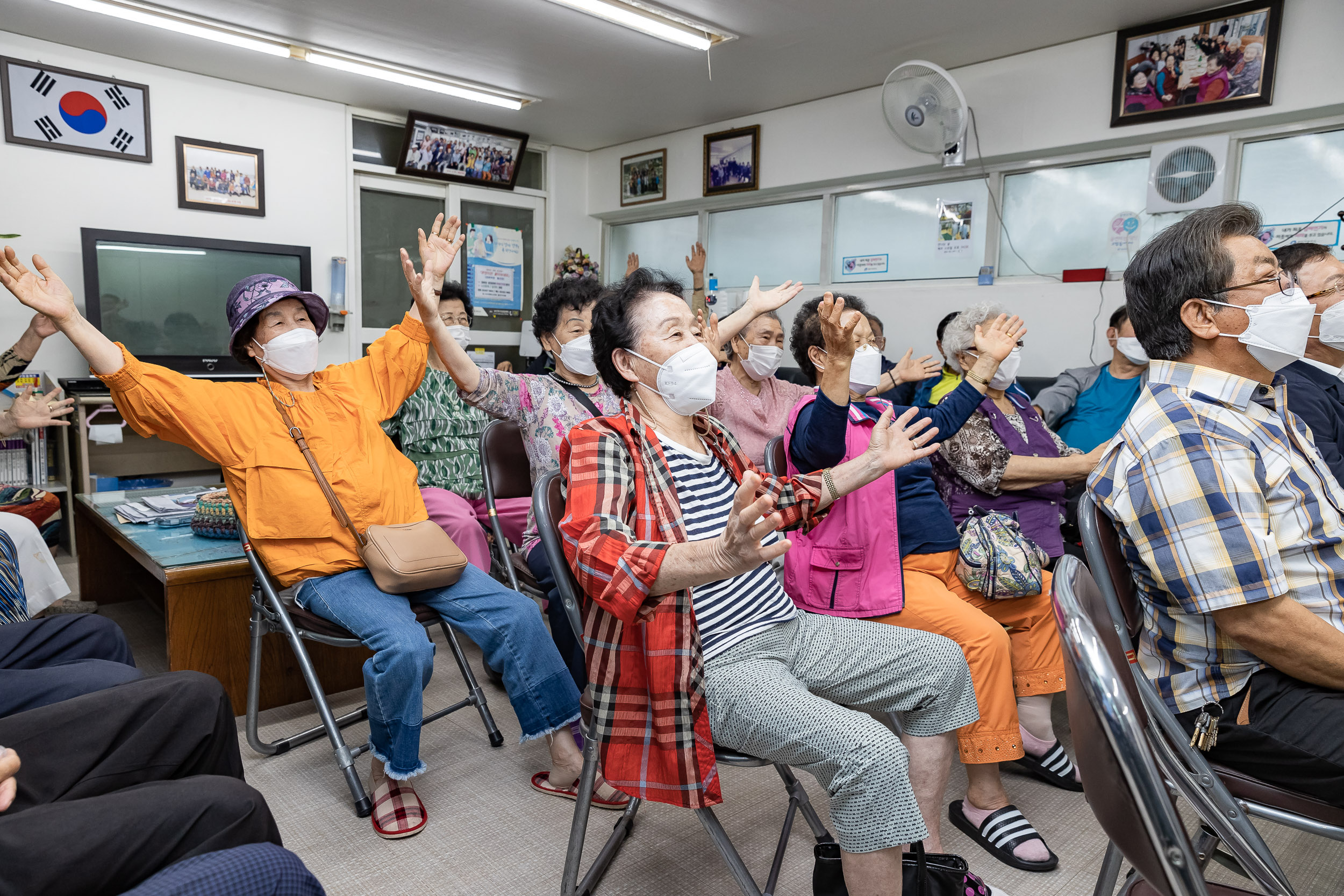 20220830-약자와 동행-산의마을 경로당 방문 220830-0551_G_191525.jpg