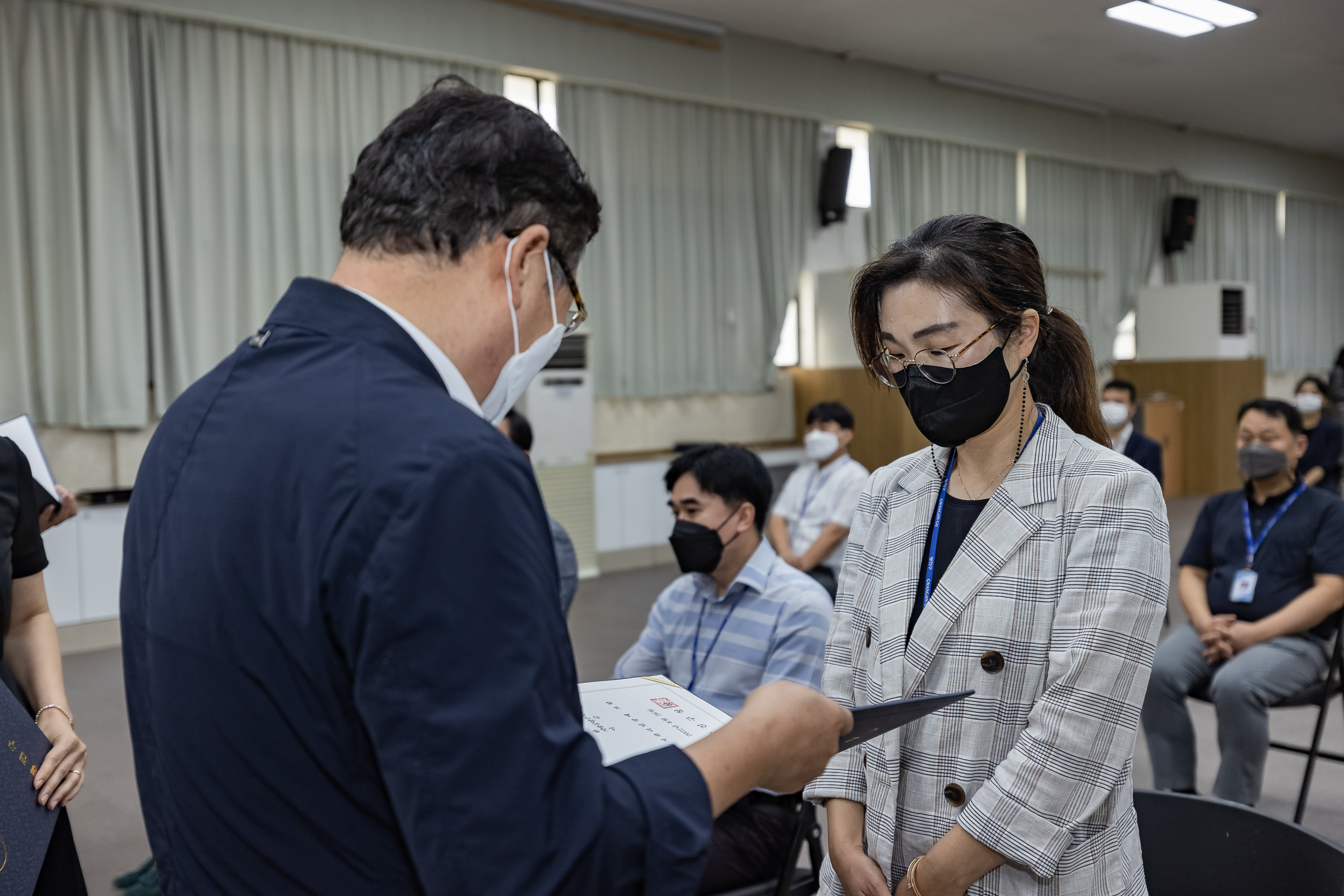 20220826-2022년 하반기 기술직 정기인사 임명장 수여식 220826-0033_G_122927.jpg