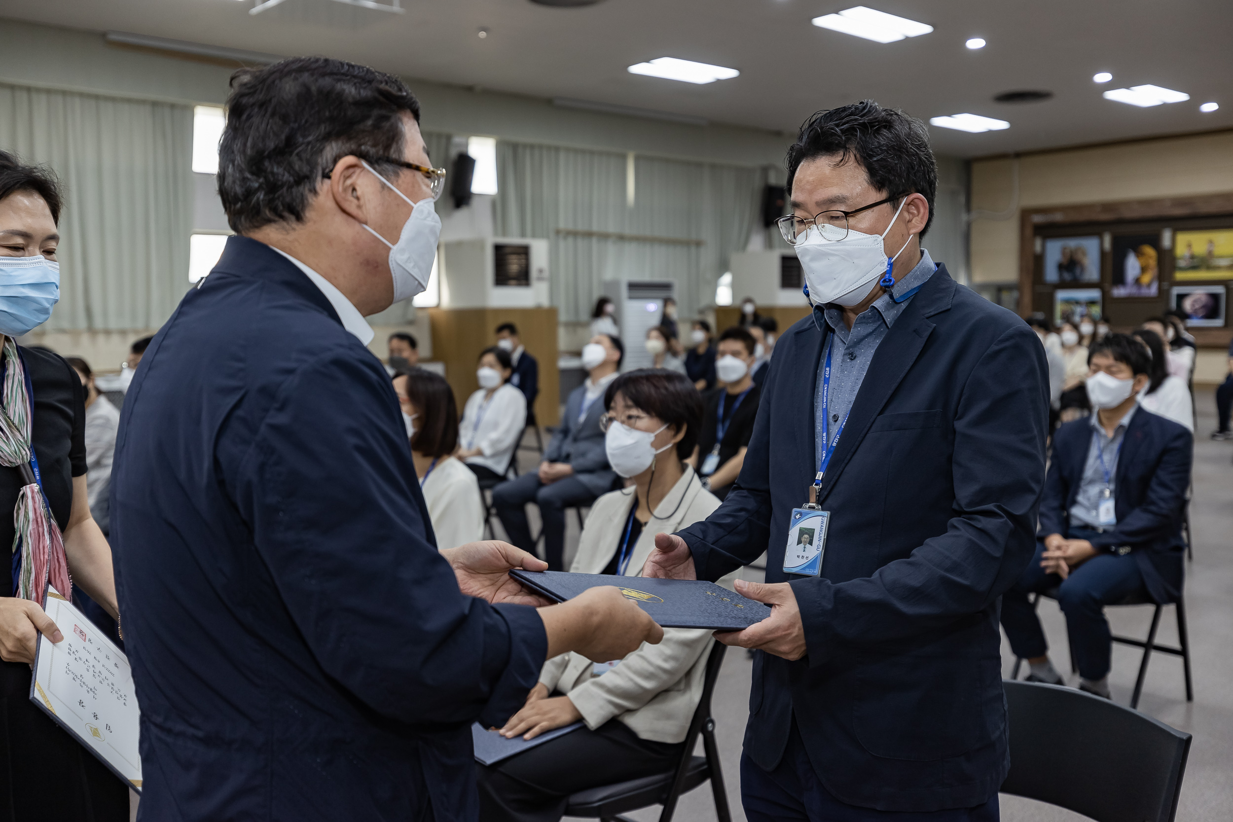 20220826-2022년 하반기 기술직 정기인사 임명장 수여식 220826-0064_G_122928.jpg