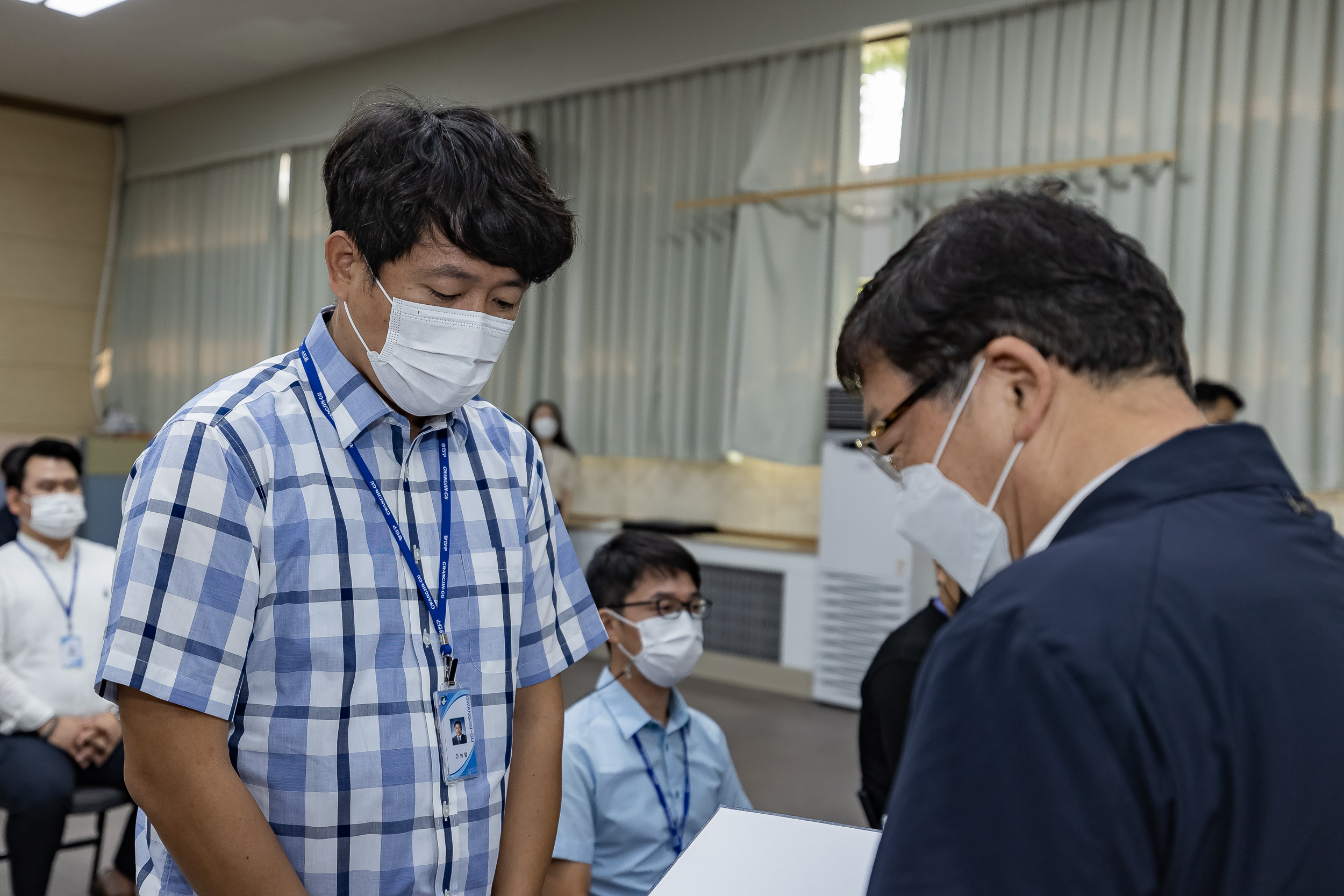 20220826-2022년 하반기 기술직 정기인사 임명장 수여식 220826-0215_G_122934.jpg