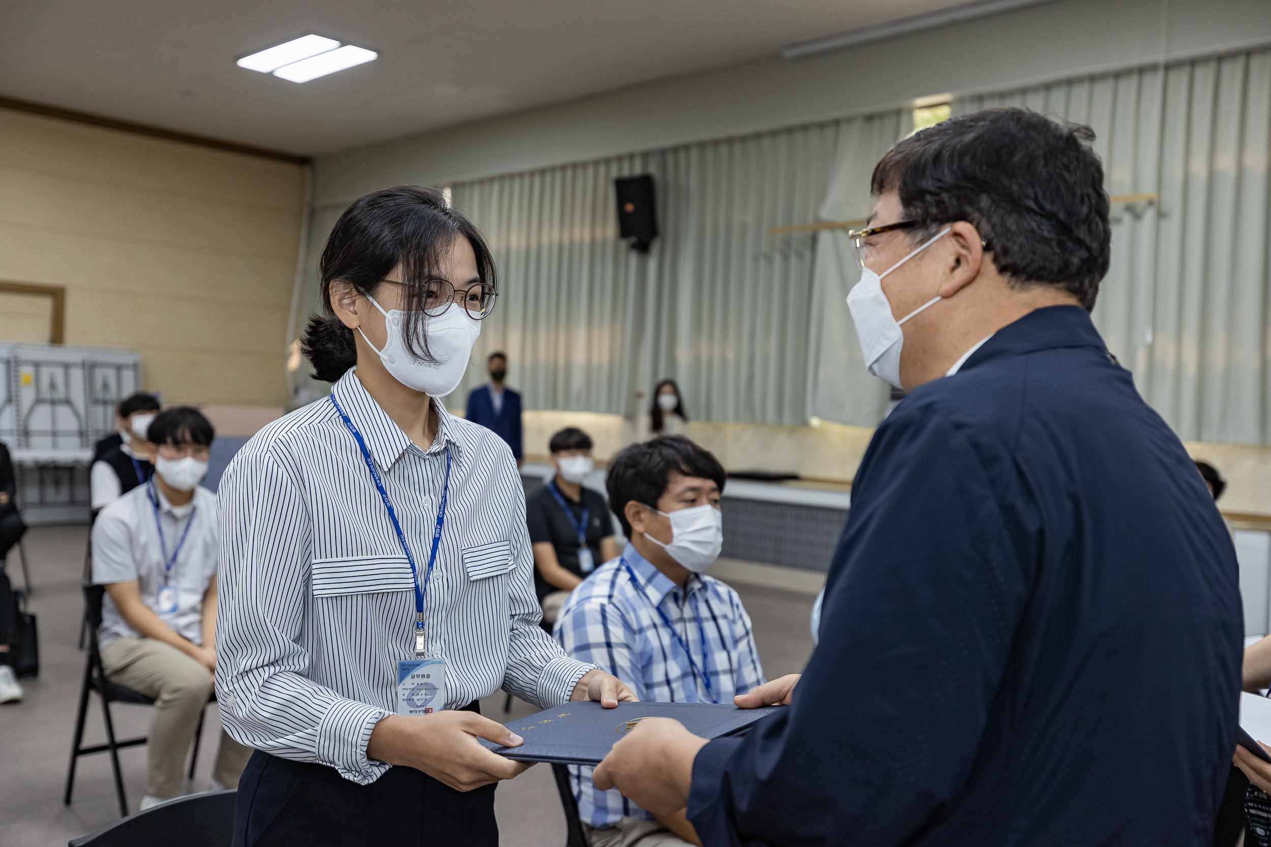 20220826-2022년 하반기 기술직 정기인사 임명장 수여식 220826-0229_G_122935.jpg