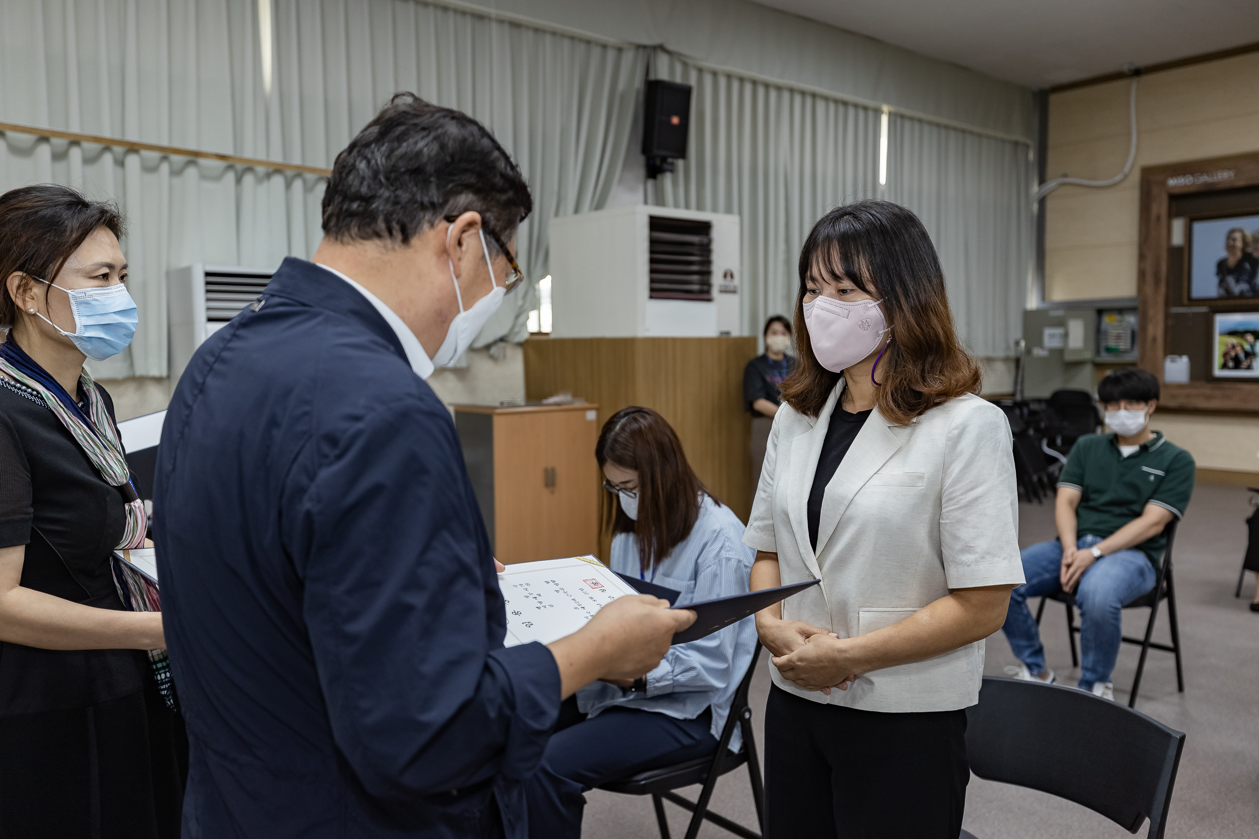 20220826-2022년 하반기 기술직 정기인사 임명장 수여식 220826-0283_G_122937.jpg