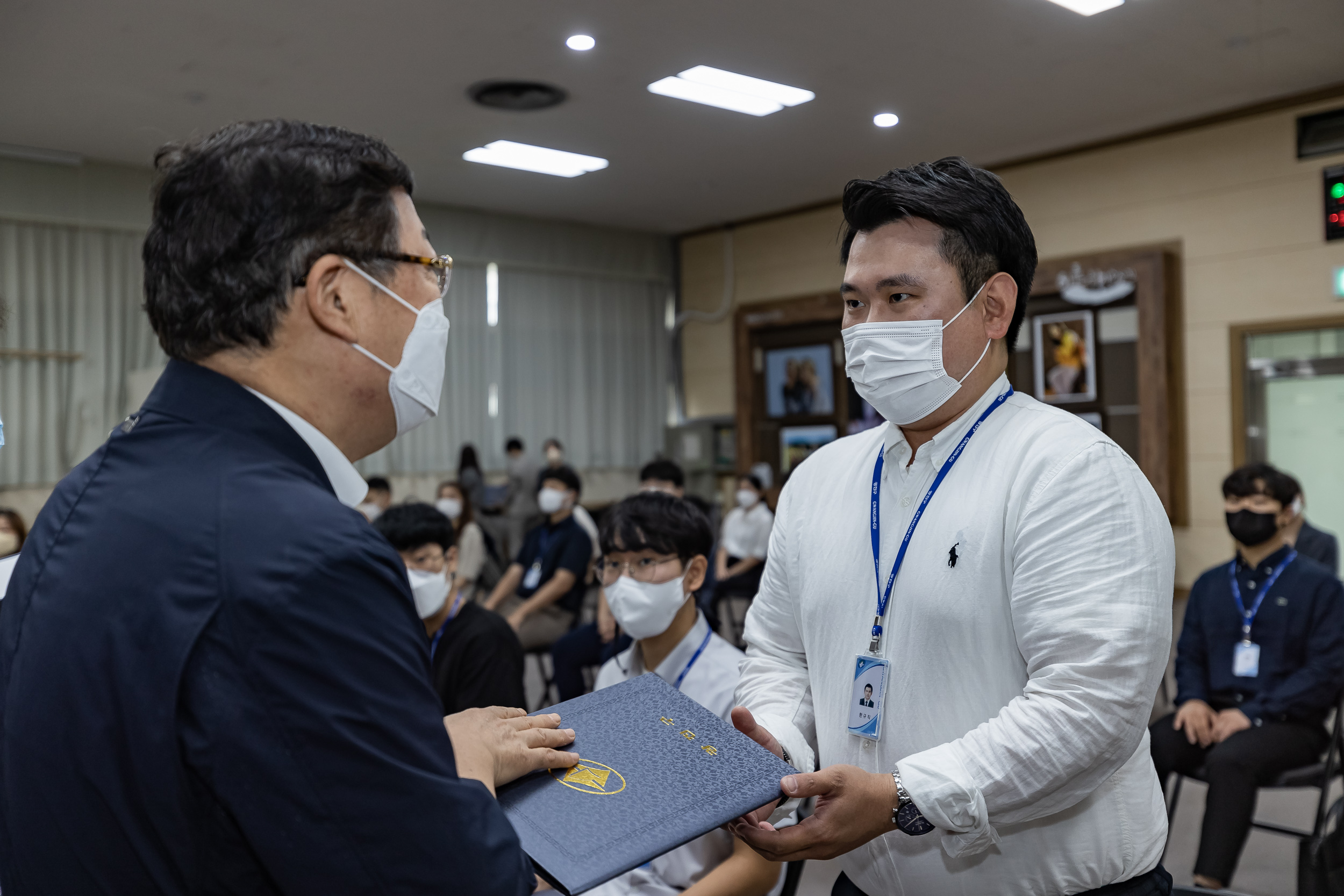 20220826-2022년 하반기 기술직 정기인사 임명장 수여식 220826-0337_G_122939.jpg