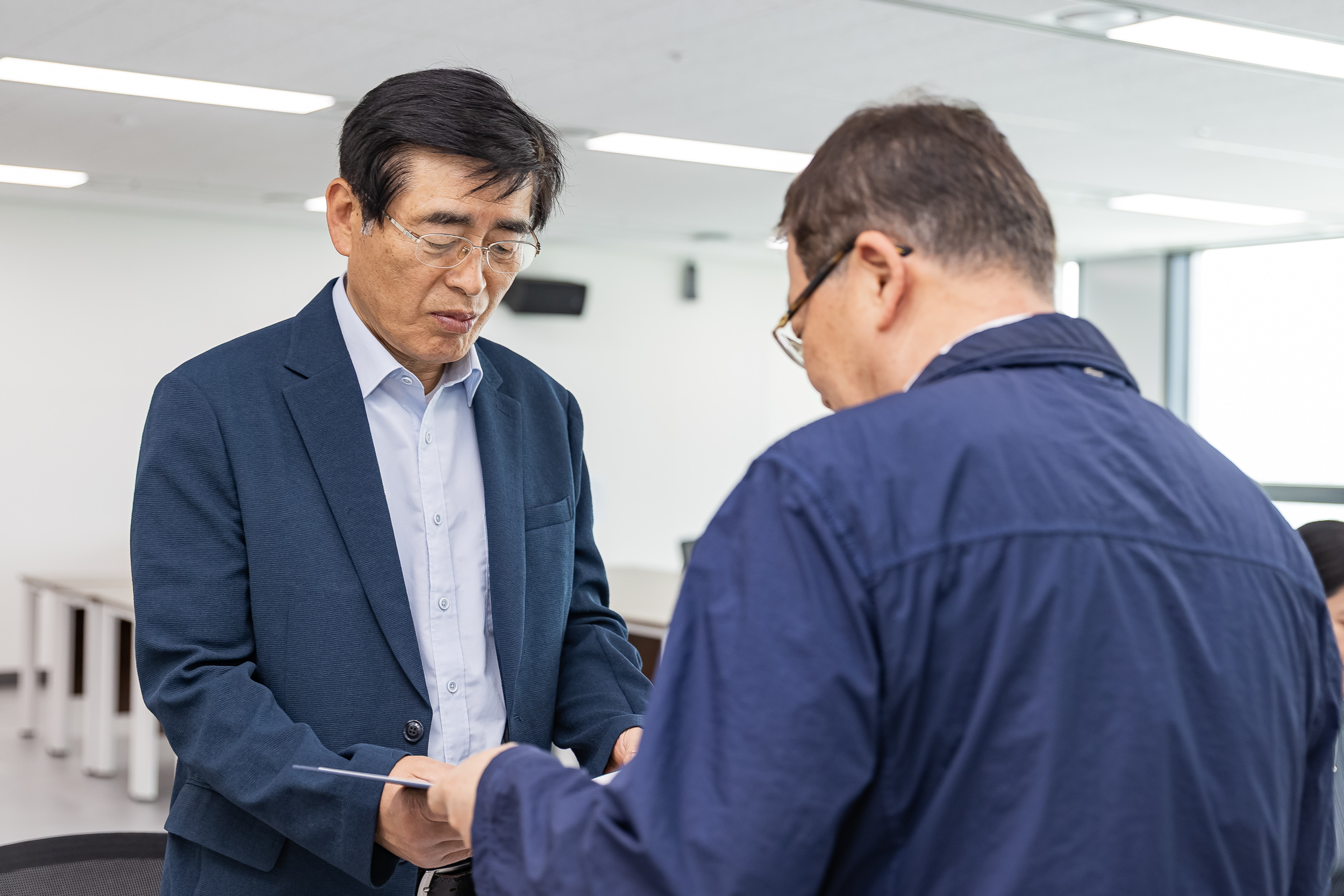 20250528-광진구 건축위원회 신규위원 위촉식 20250528-89304_L_104429.jpg