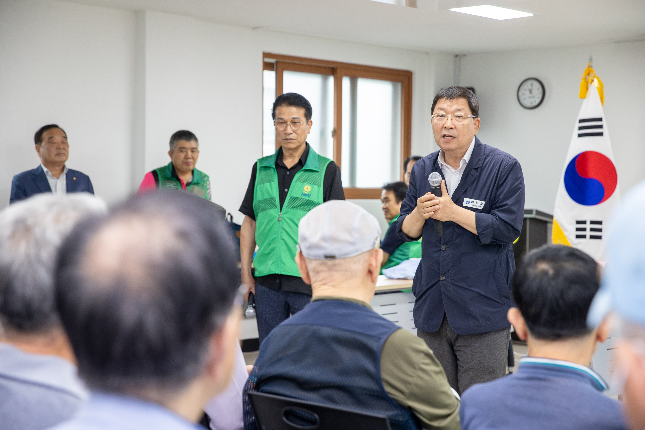 20250715-광진구새마을회 관내 어르신 사랑의 이용봉사 및 점심대접 20250715-5135_L_092943.jpg