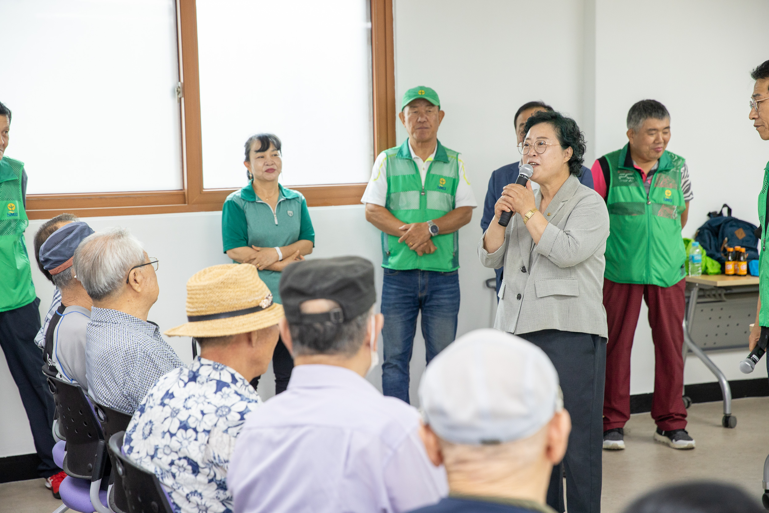 20250715-광진구새마을회 관내 어르신 사랑의 이용봉사 및 점심대접 20250715-5156_L_092943.jpg