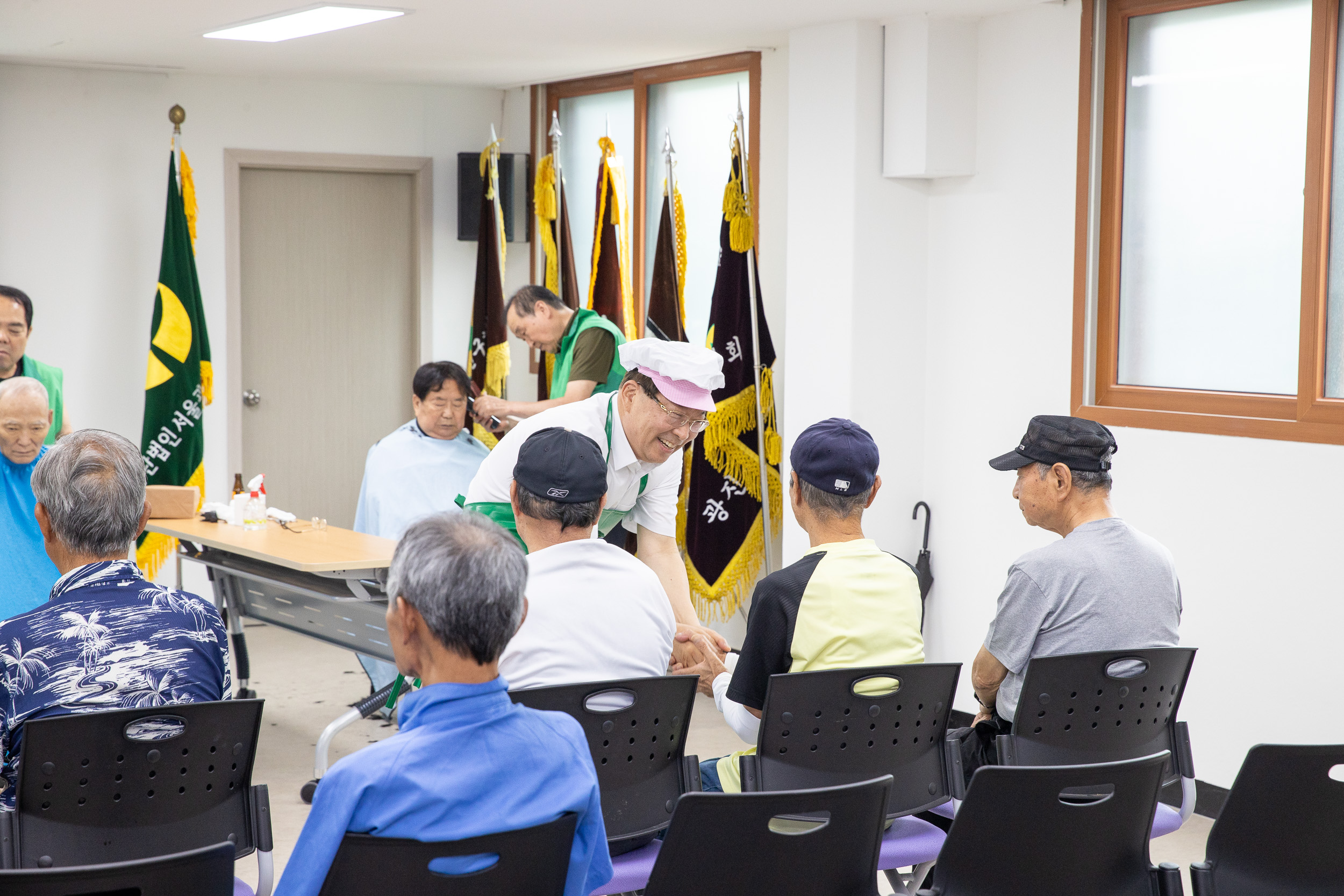 20250715-광진구새마을회 관내 어르신 사랑의 이용봉사 및 점심대접 20250715-5244_L_092944.jpg
