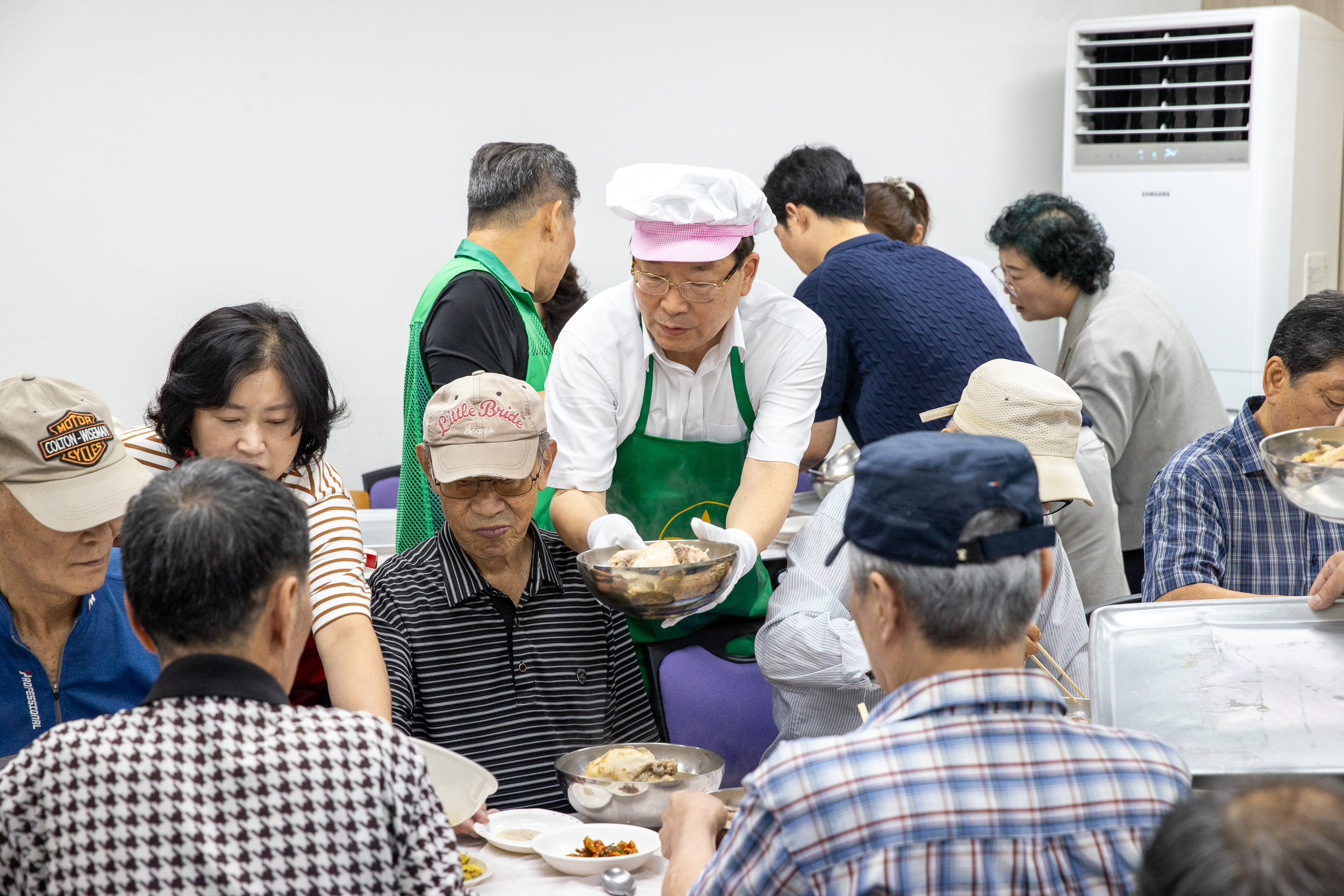 20250715-광진구새마을회 관내 어르신 사랑의 이용봉사 및 점심대접 20250715-5323_L_092944.jpg