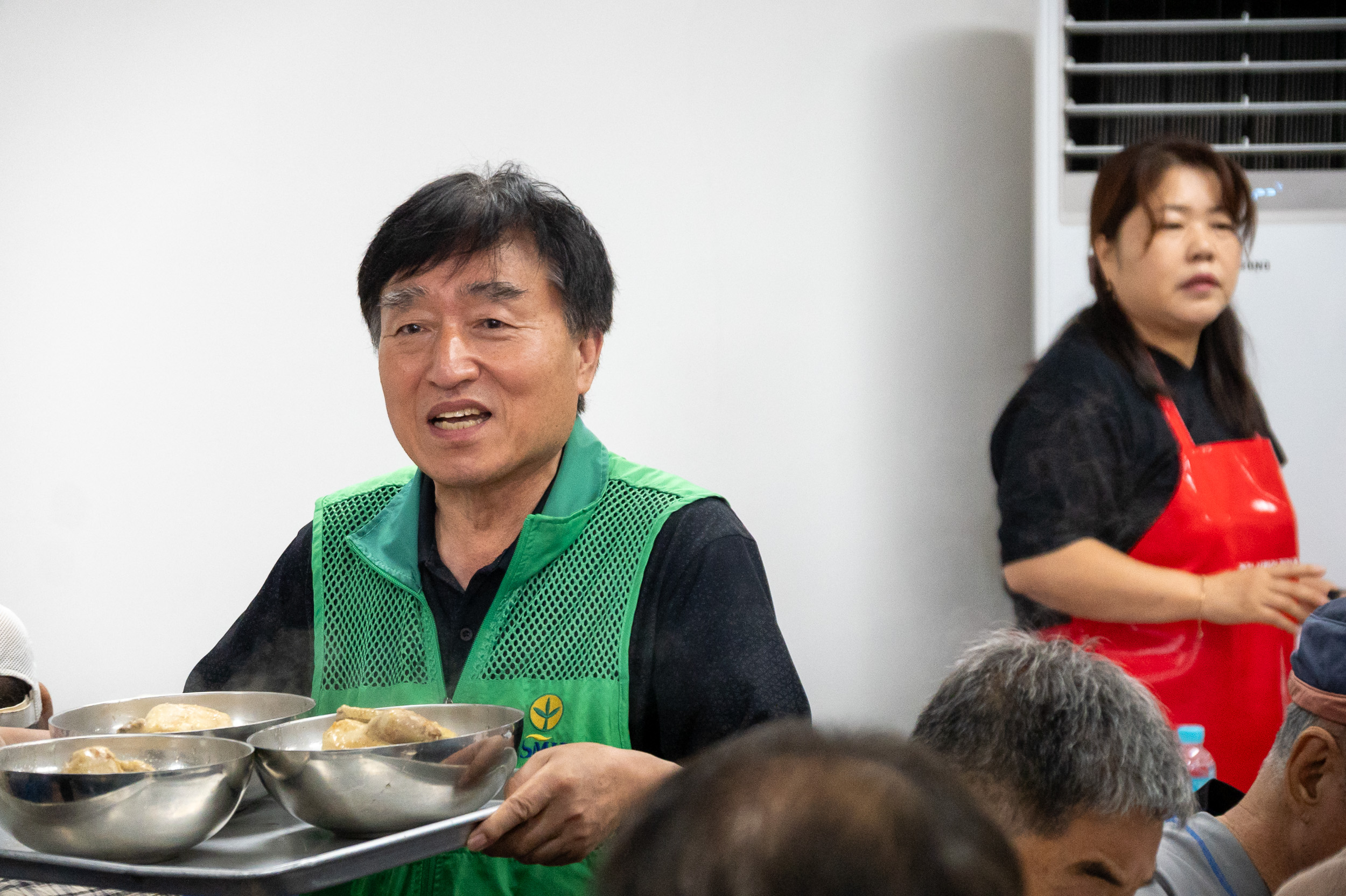 20250715-광진구새마을회 관내 어르신 사랑의 이용봉사 및 점심대접 20250715-5557_L_092944.jpg