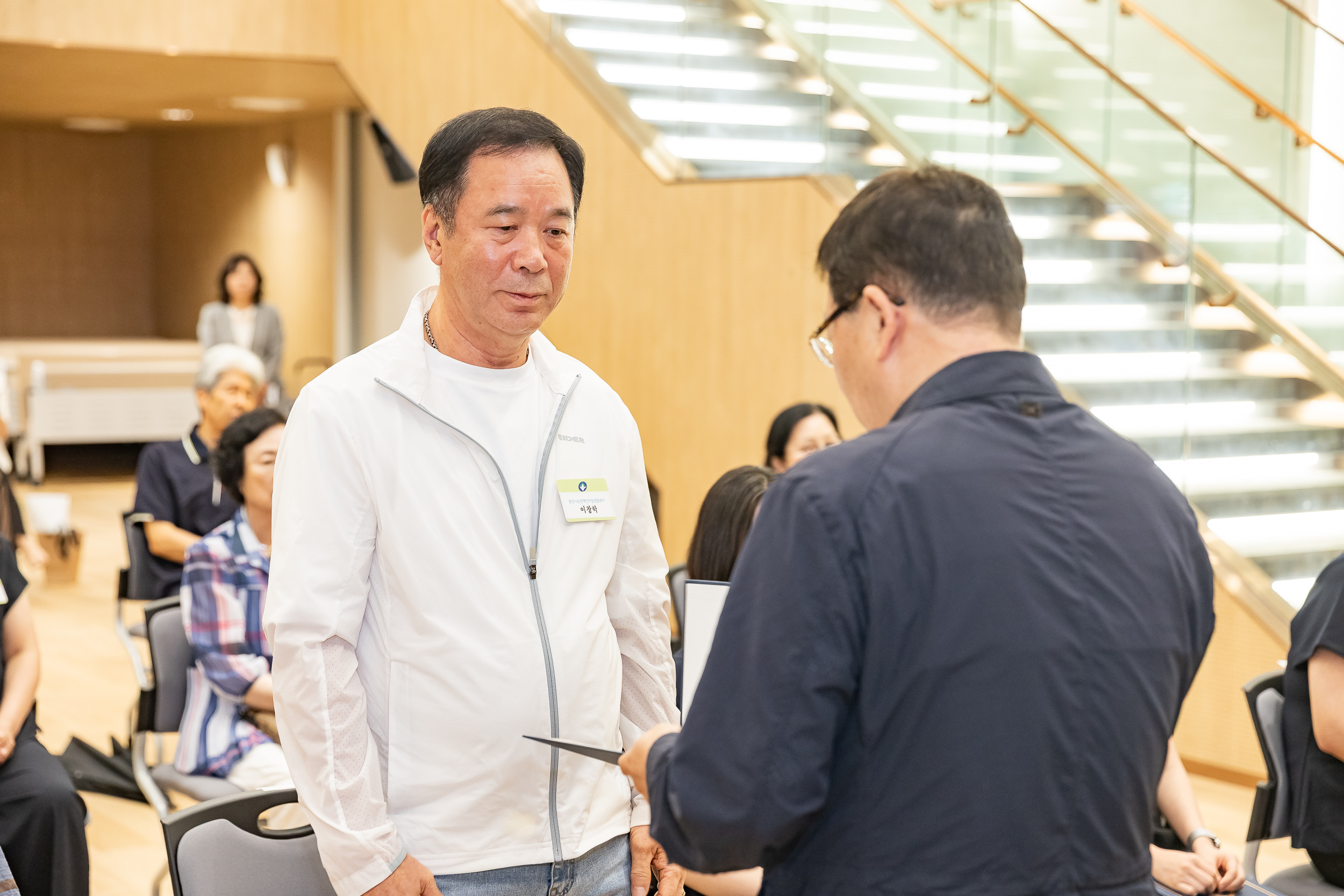 20250717-2025년 7월 정기 구민표창 수여식 20250717-085235_L_180109.jpg
