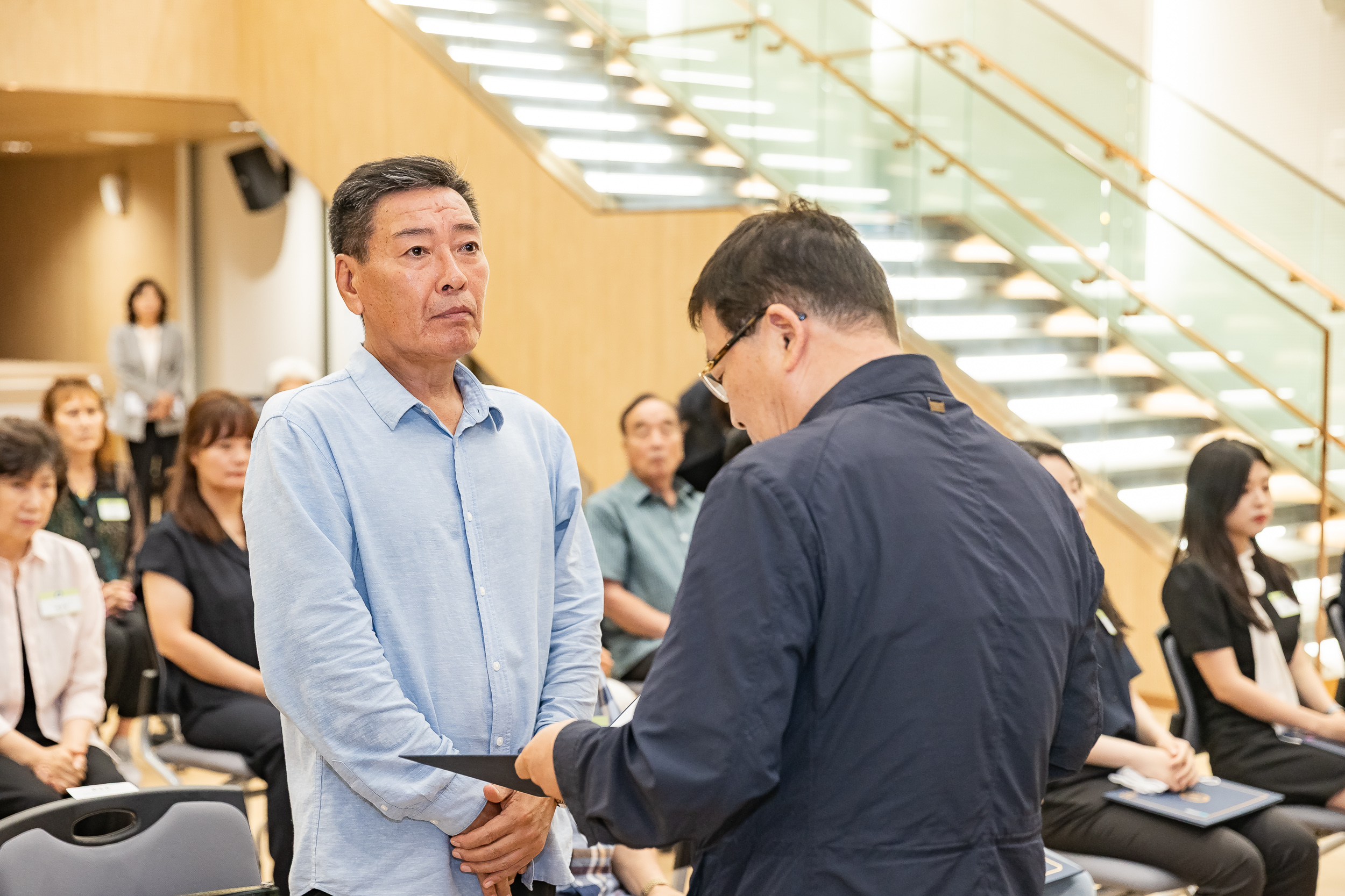 20250717-2025년 7월 정기 구민표창 수여식 20250717-085259_L_180109.jpg
